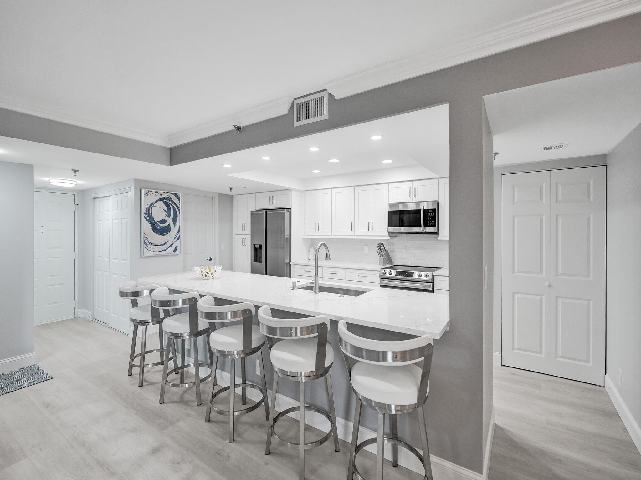 LAVERS RESORT & RACQUET CLUB - Residential Lease