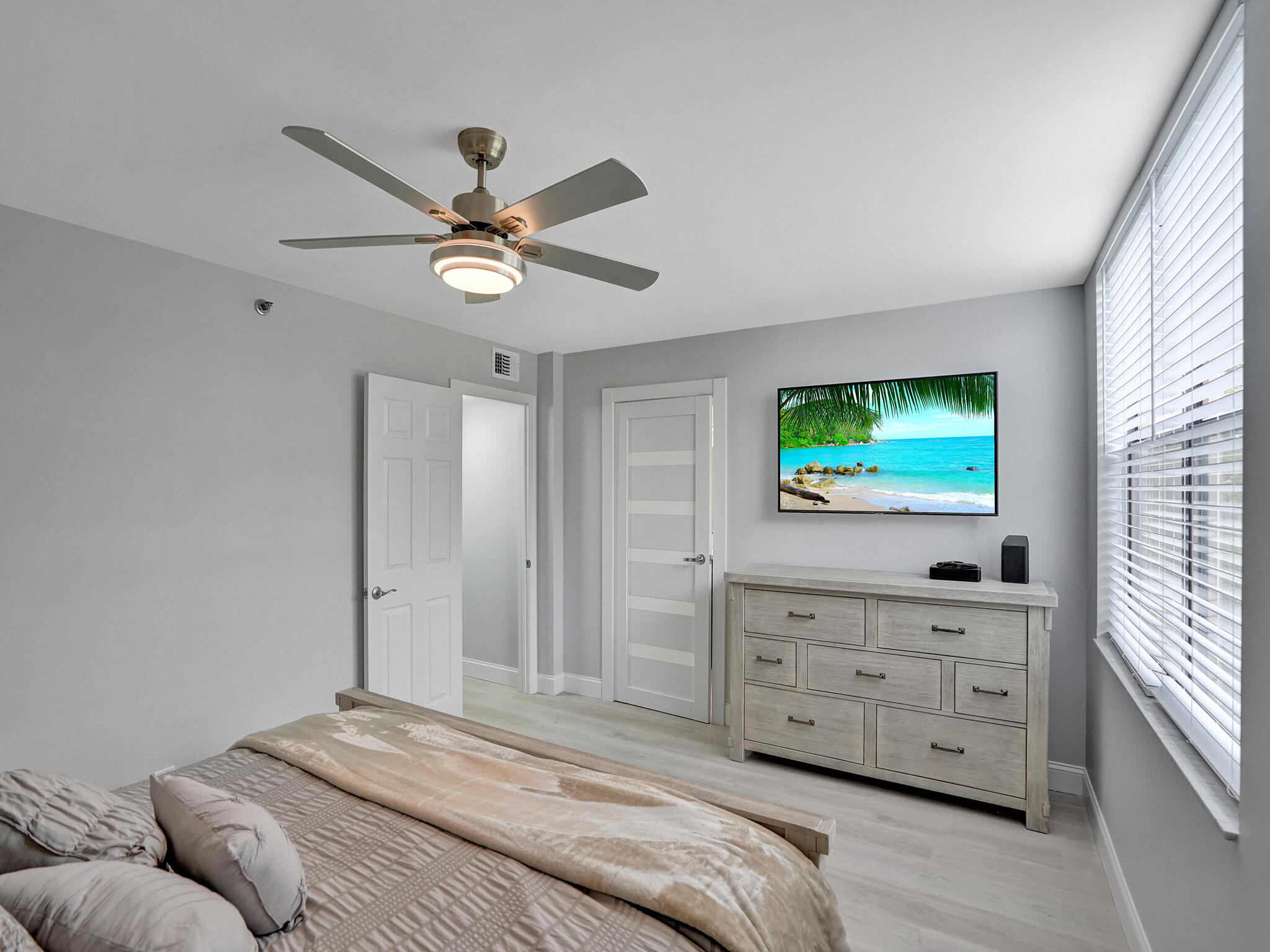 LAVERS RESORT & RACQUET CLUB - Residential Lease