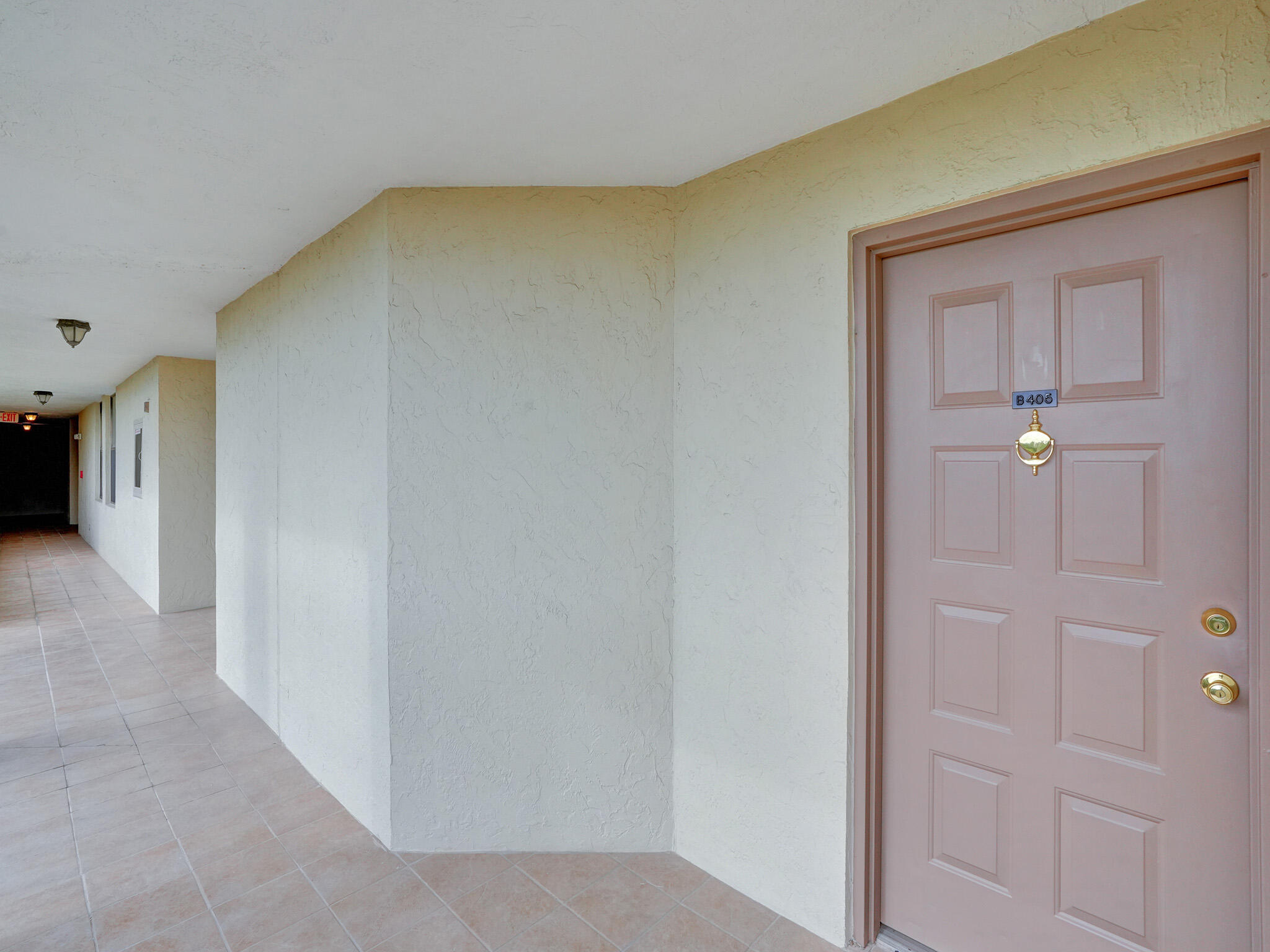 LAVERS RESORT & RACQUET CLUB - Residential Lease