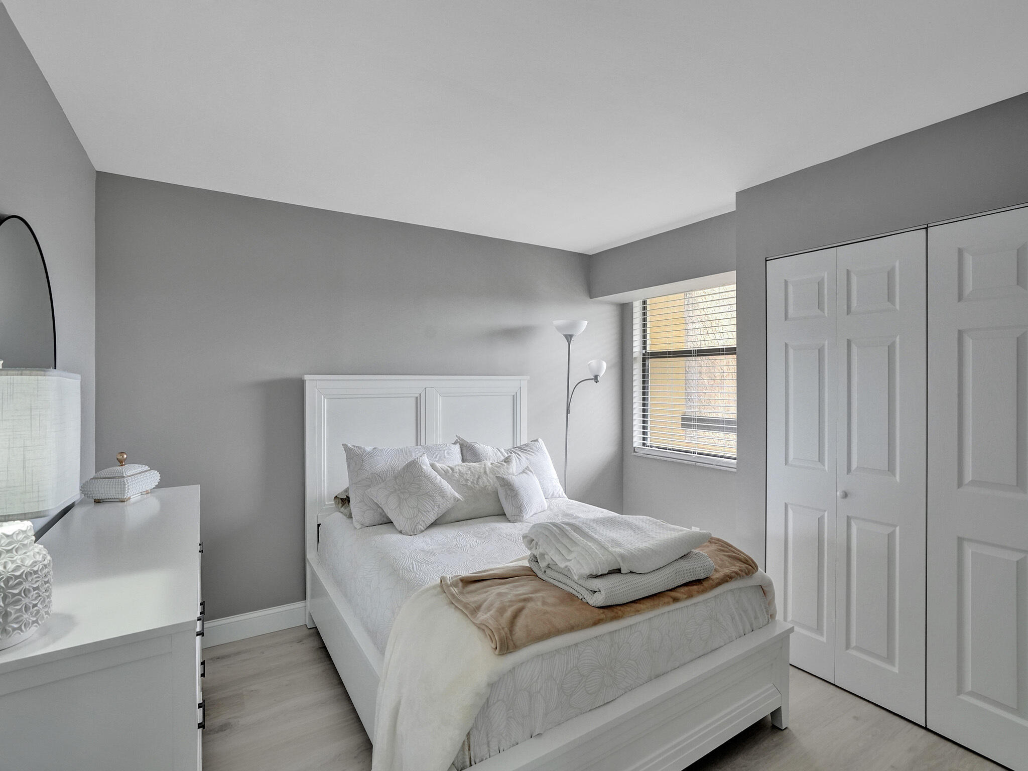 LAVERS RESORT & RACQUET CLUB - Residential Lease