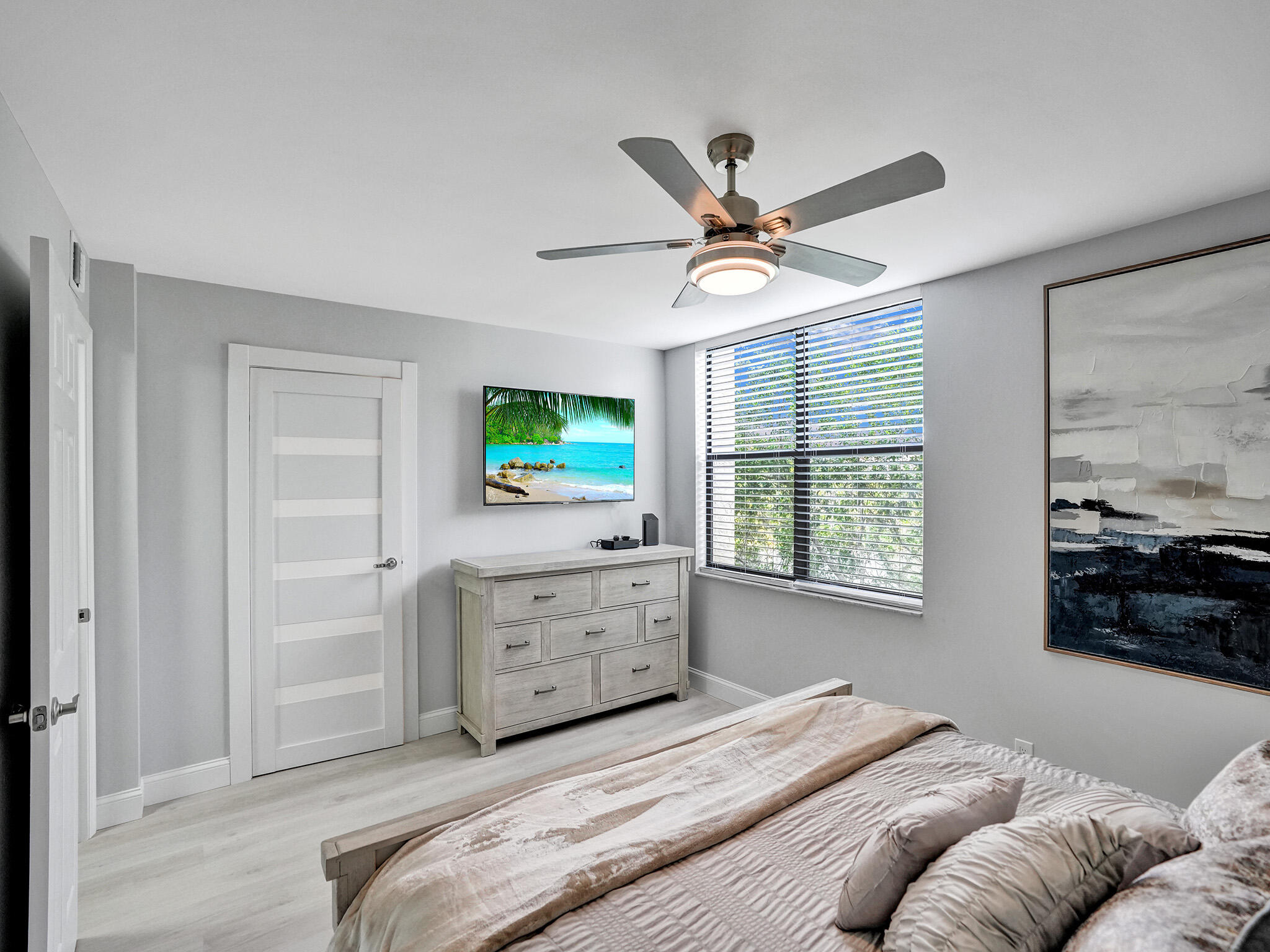LAVERS RESORT & RACQUET CLUB - Residential Lease