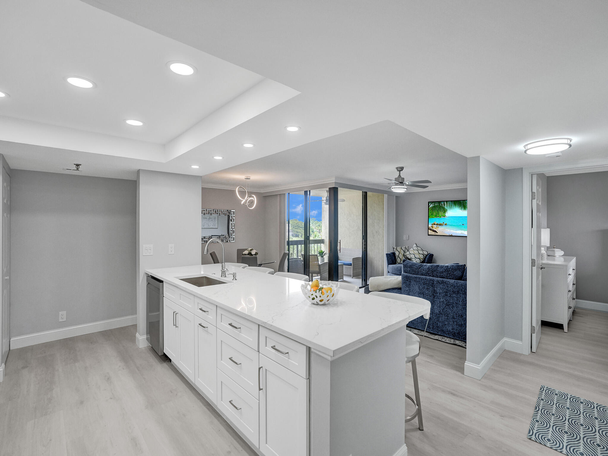 LAVERS RESORT & RACQUET CLUB - Residential Lease