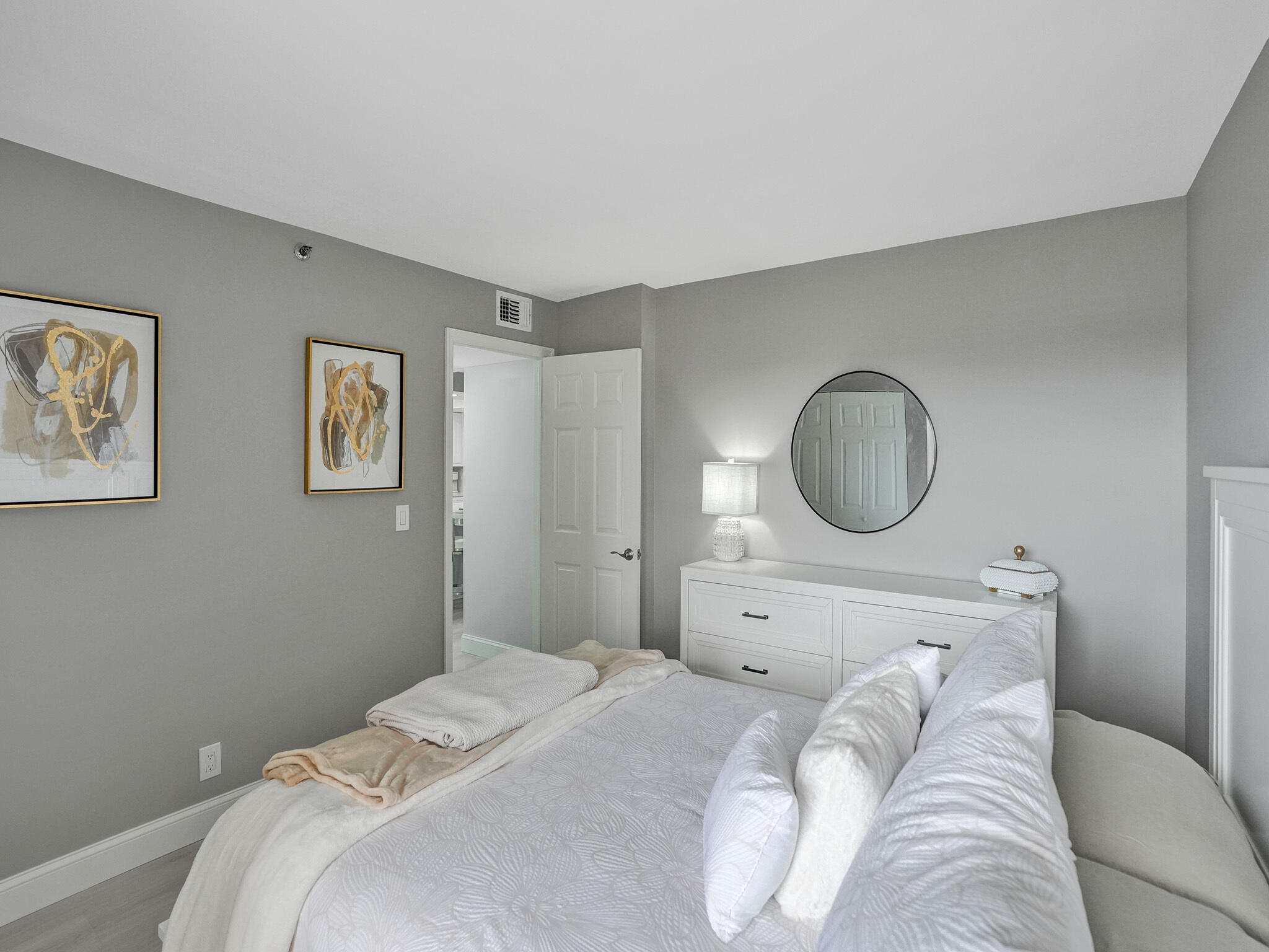 LAVERS RESORT & RACQUET CLUB - Residential Lease