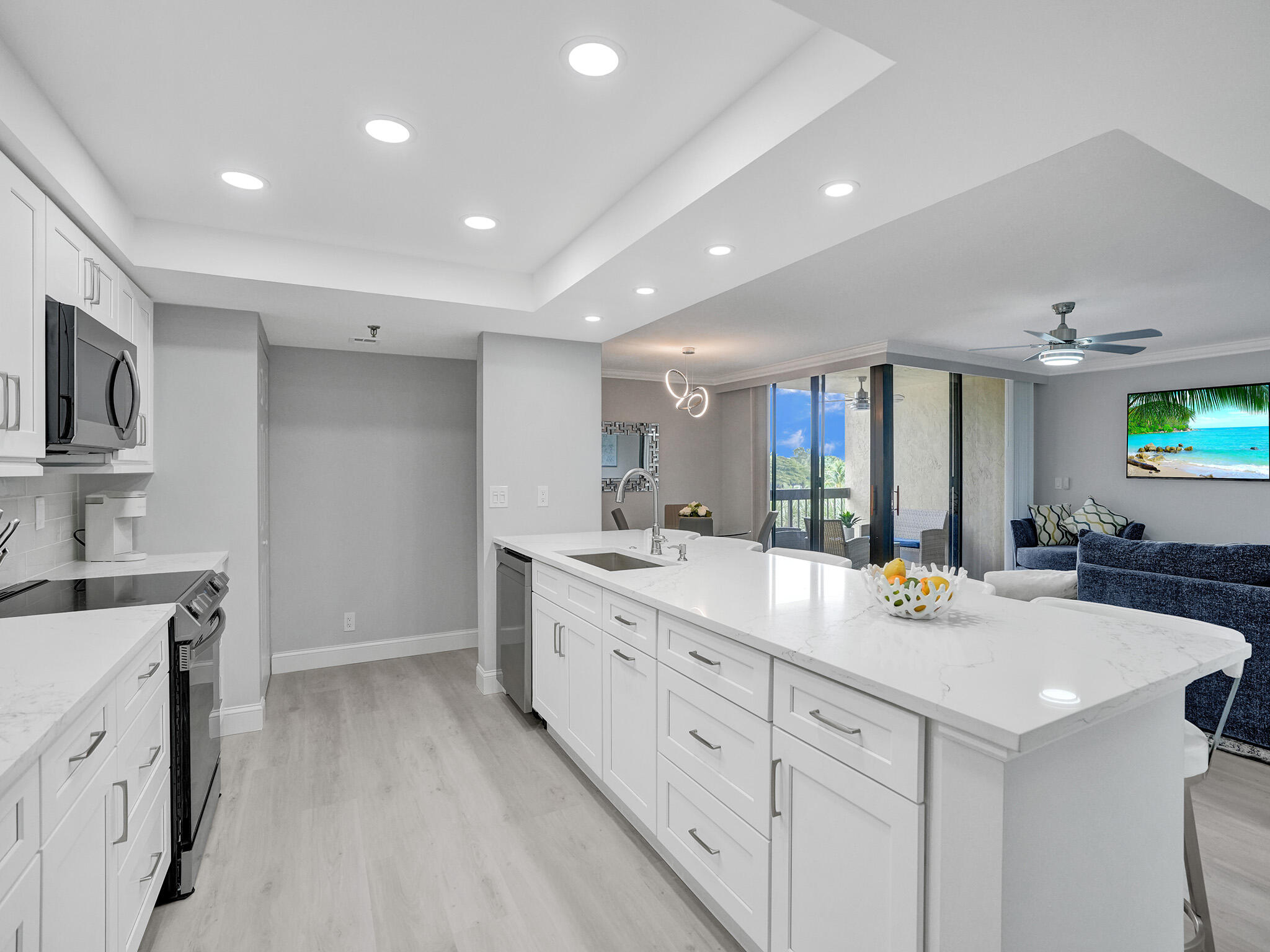 LAVERS RESORT & RACQUET CLUB - Residential Lease