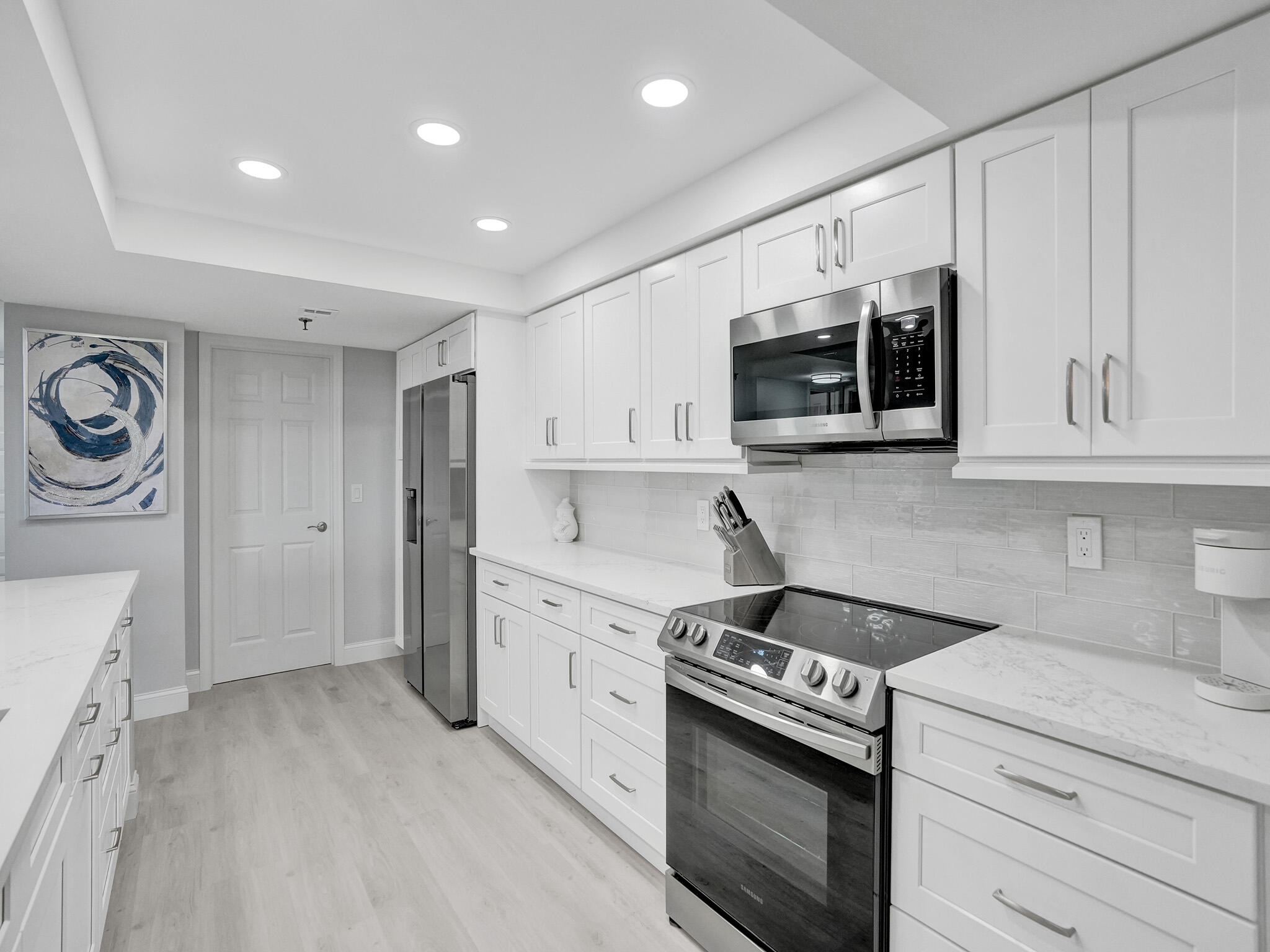 LAVERS RESORT & RACQUET CLUB - Residential Lease