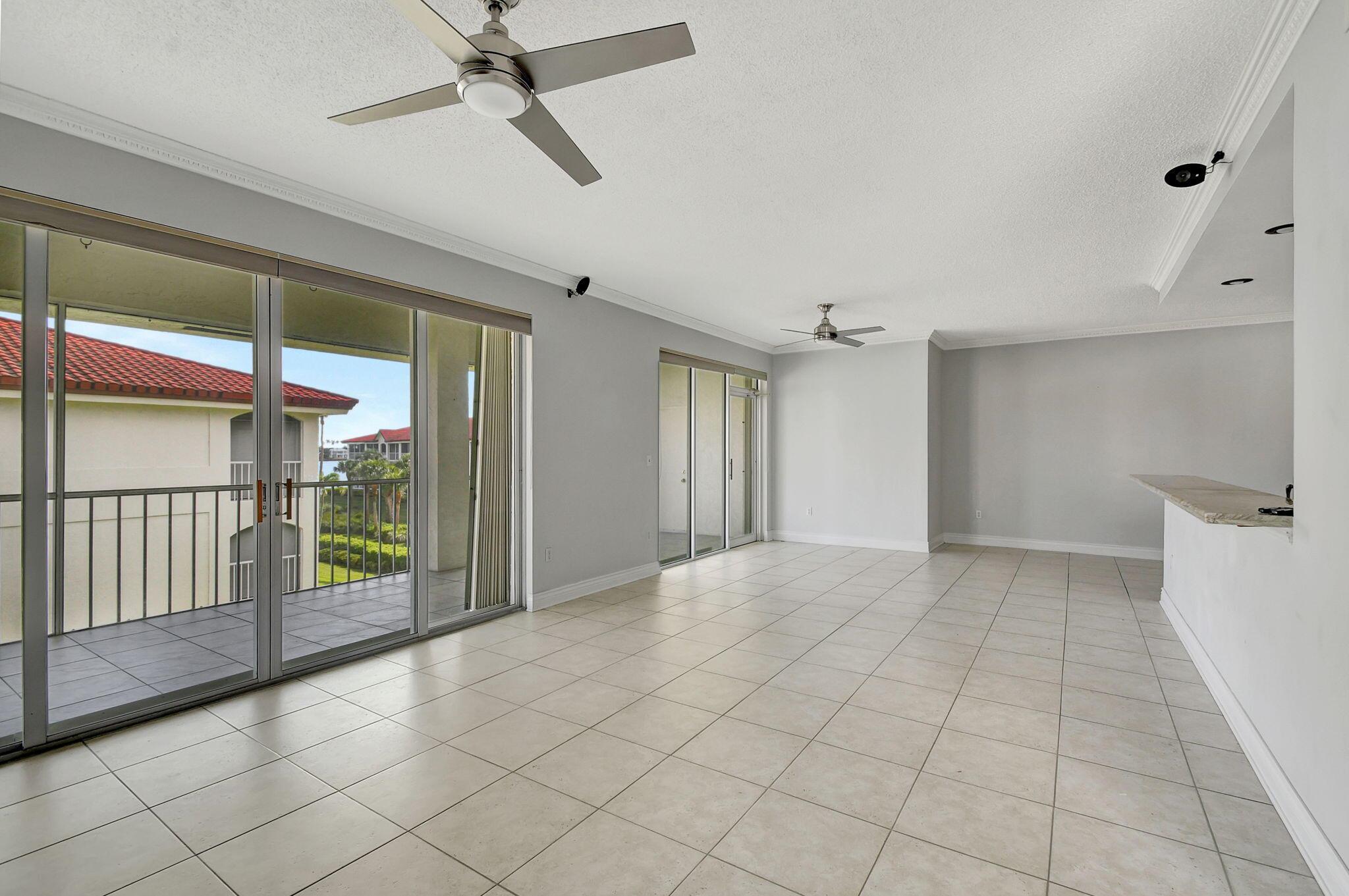 HALF MOON BAY CONDO - Residential Lease