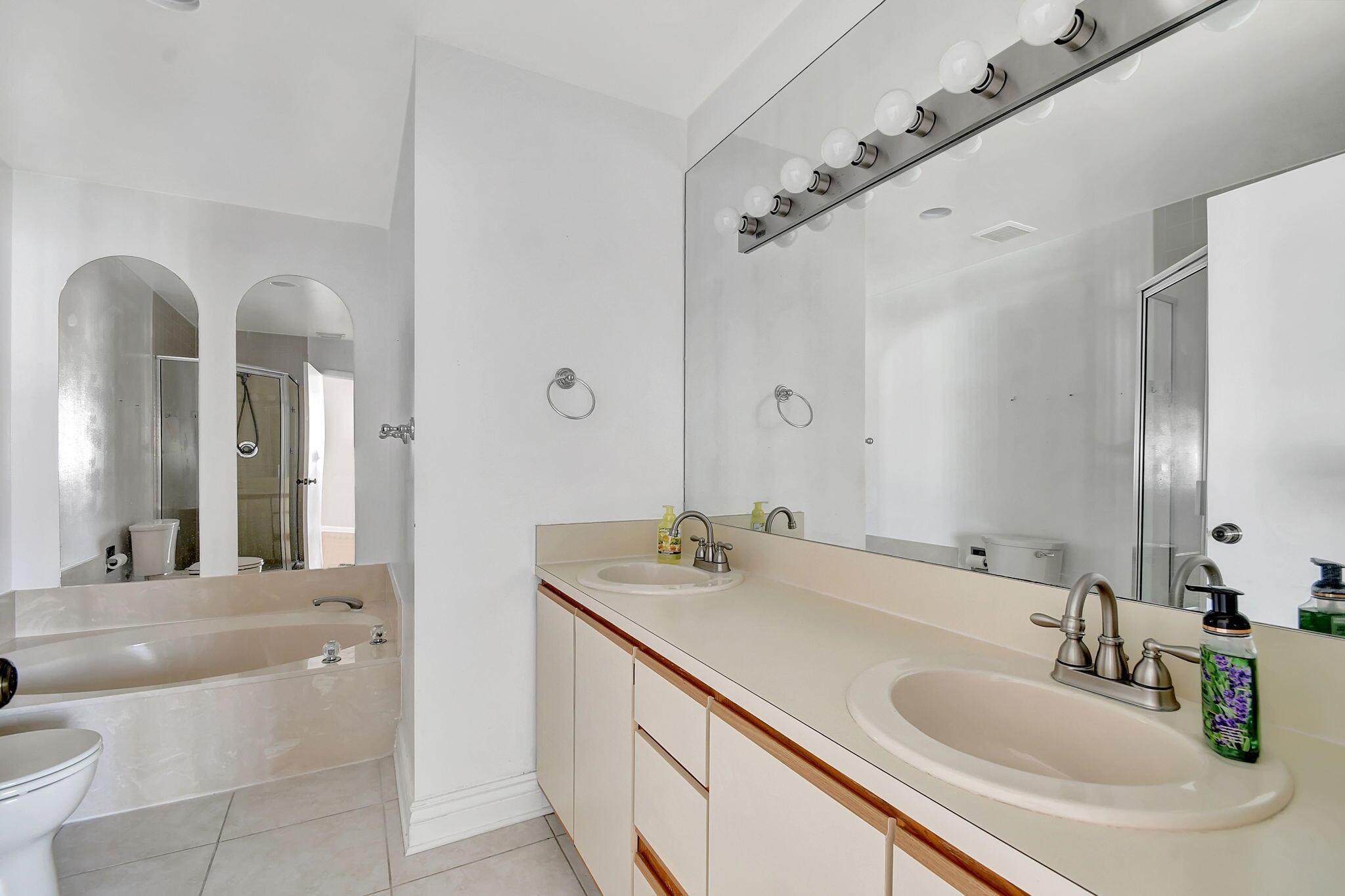 HALF MOON BAY CONDO - Residential Lease