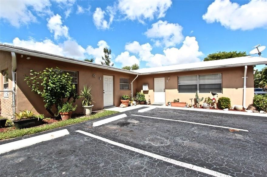 Multi Family Triplex sitting on 8022 sq ft of land.  3 (2bed/1bath) apartments each containing approximately 983 sq ft. Located in Coral Springs, Florida. Excellent opportunity for beginner or season investor.  Property currently rented at below market rents. A MUST SEE !!!