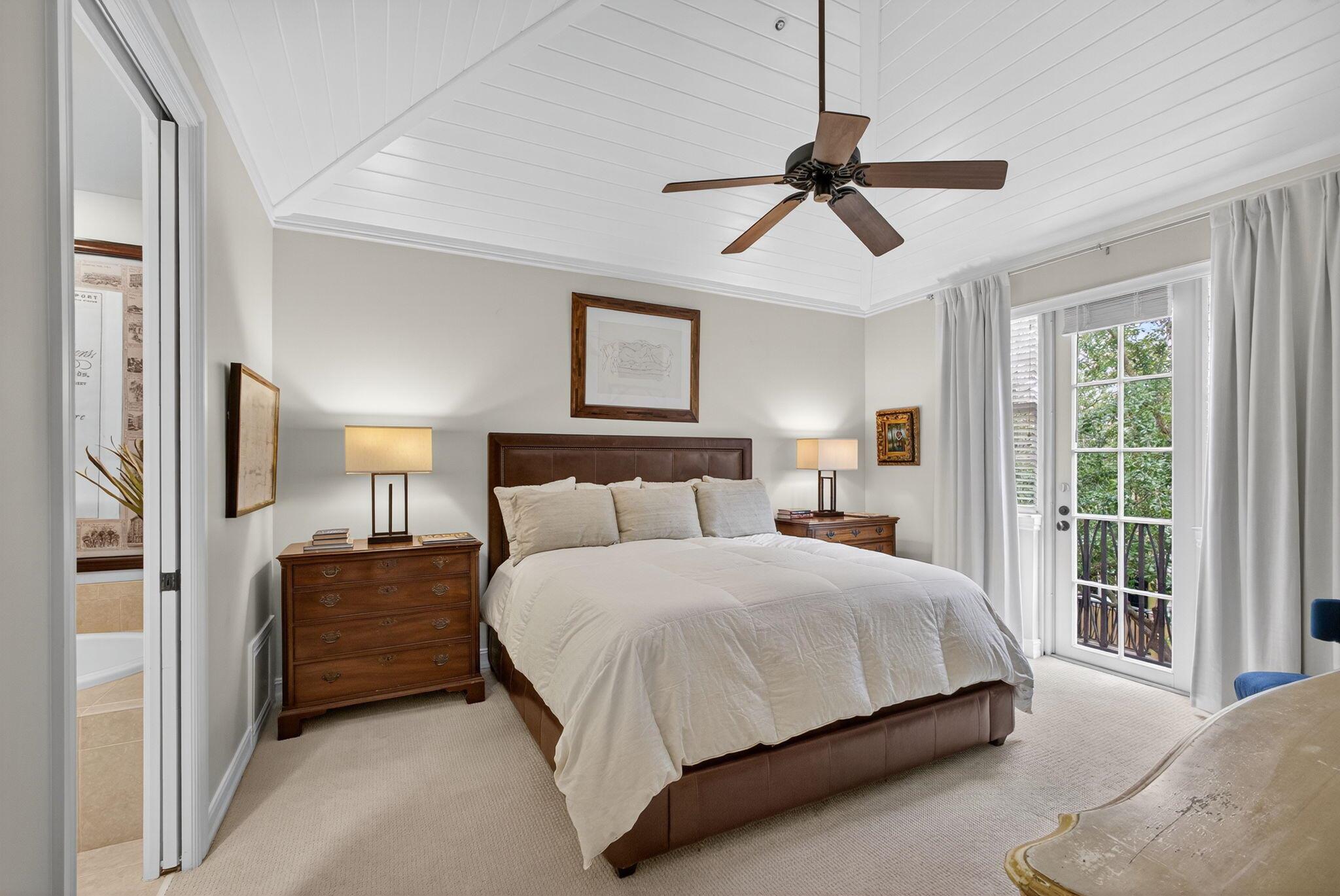 MAGNOLIA COURT - Residential