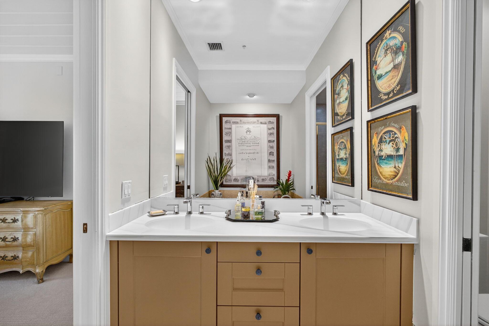 MAGNOLIA COURT - Residential