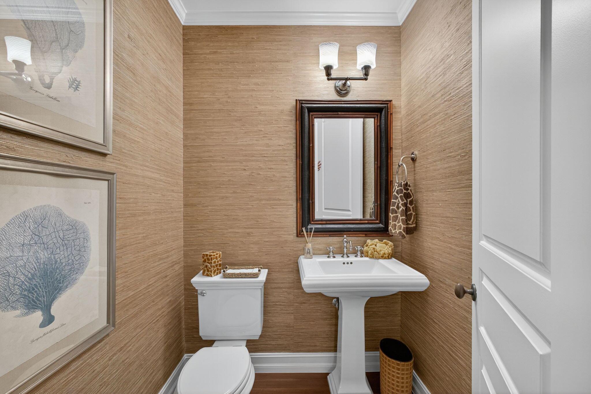 MAGNOLIA COURT - Residential