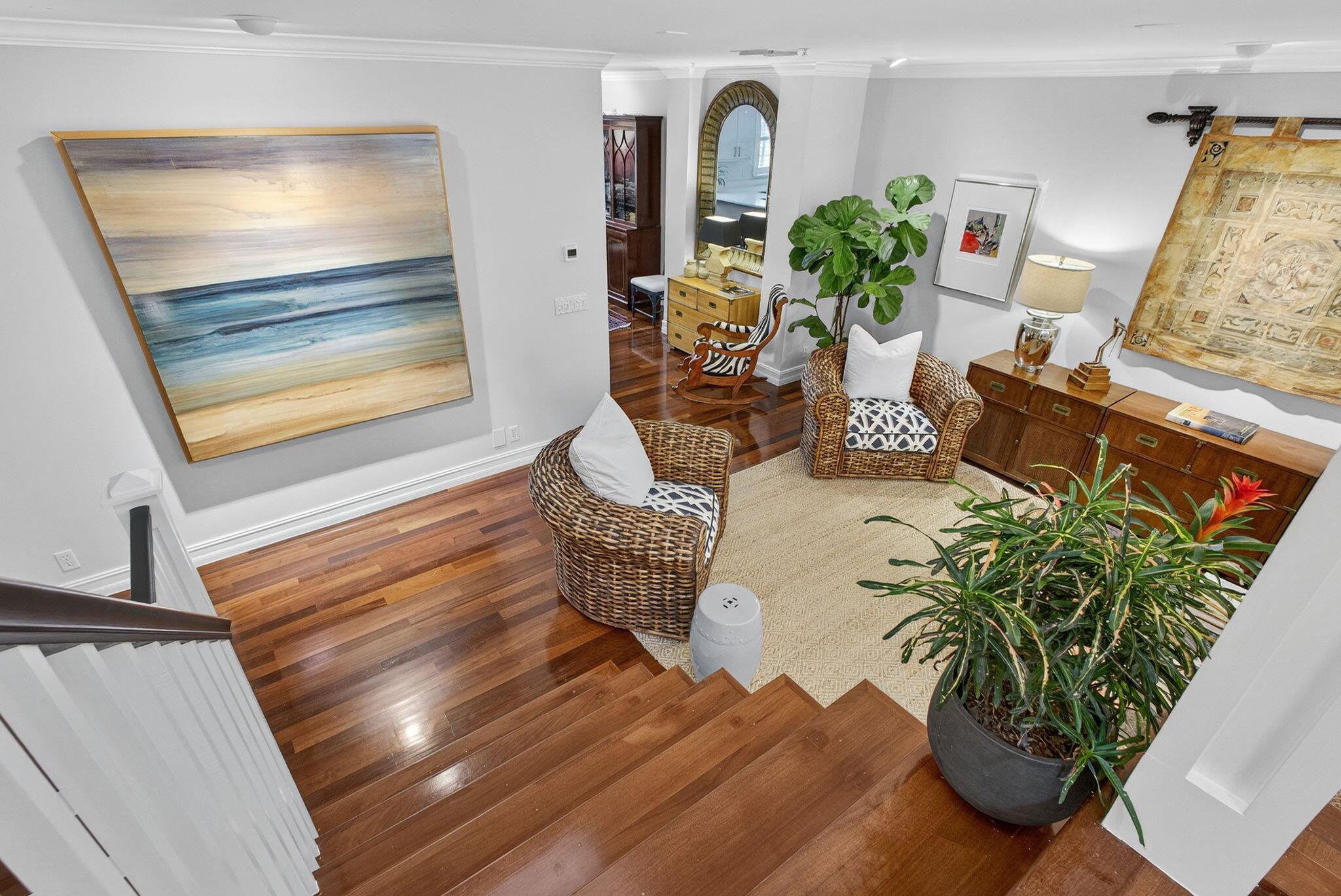 MAGNOLIA COURT - Residential