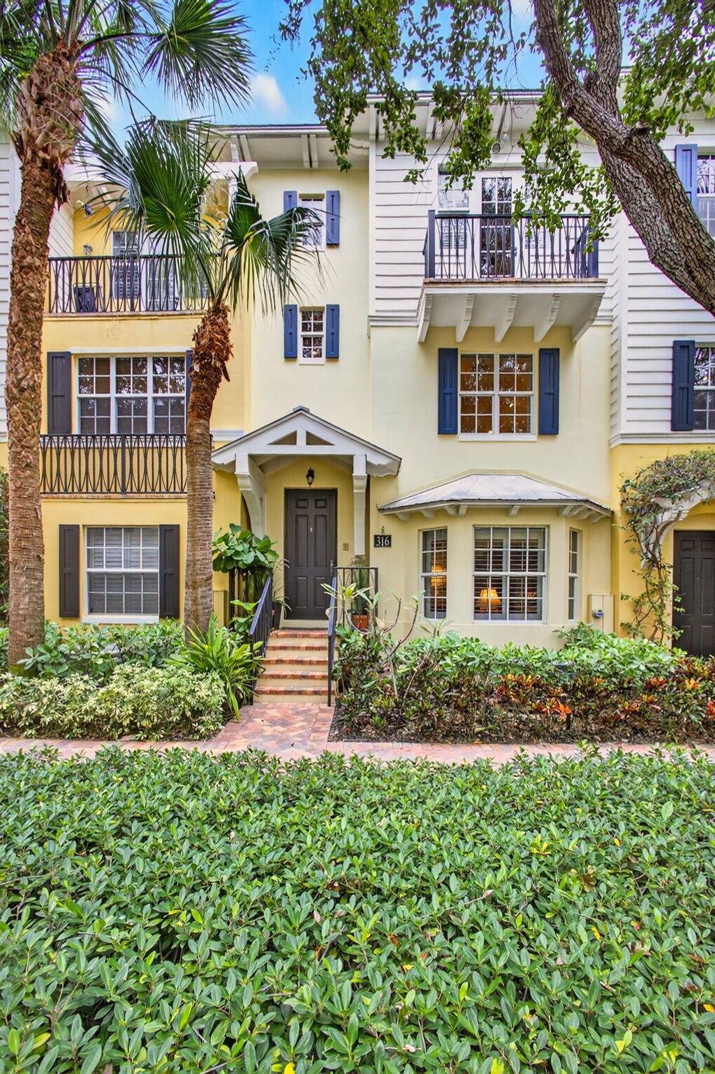 Photo of 316 N Bromeliad, West Palm Beach, FL 33401 (MLS # R11139252)