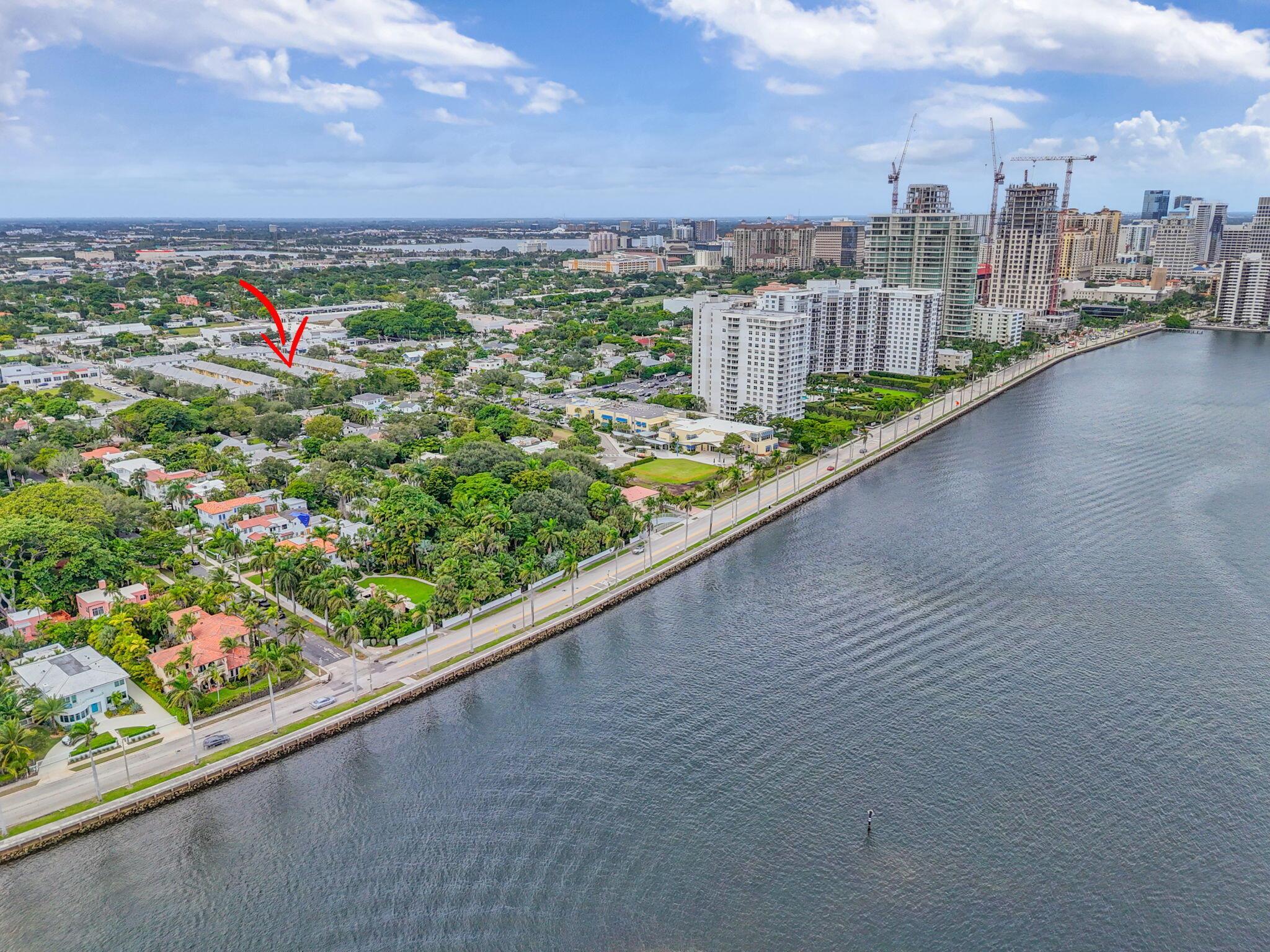 MAGNOLIA COURT - Residential