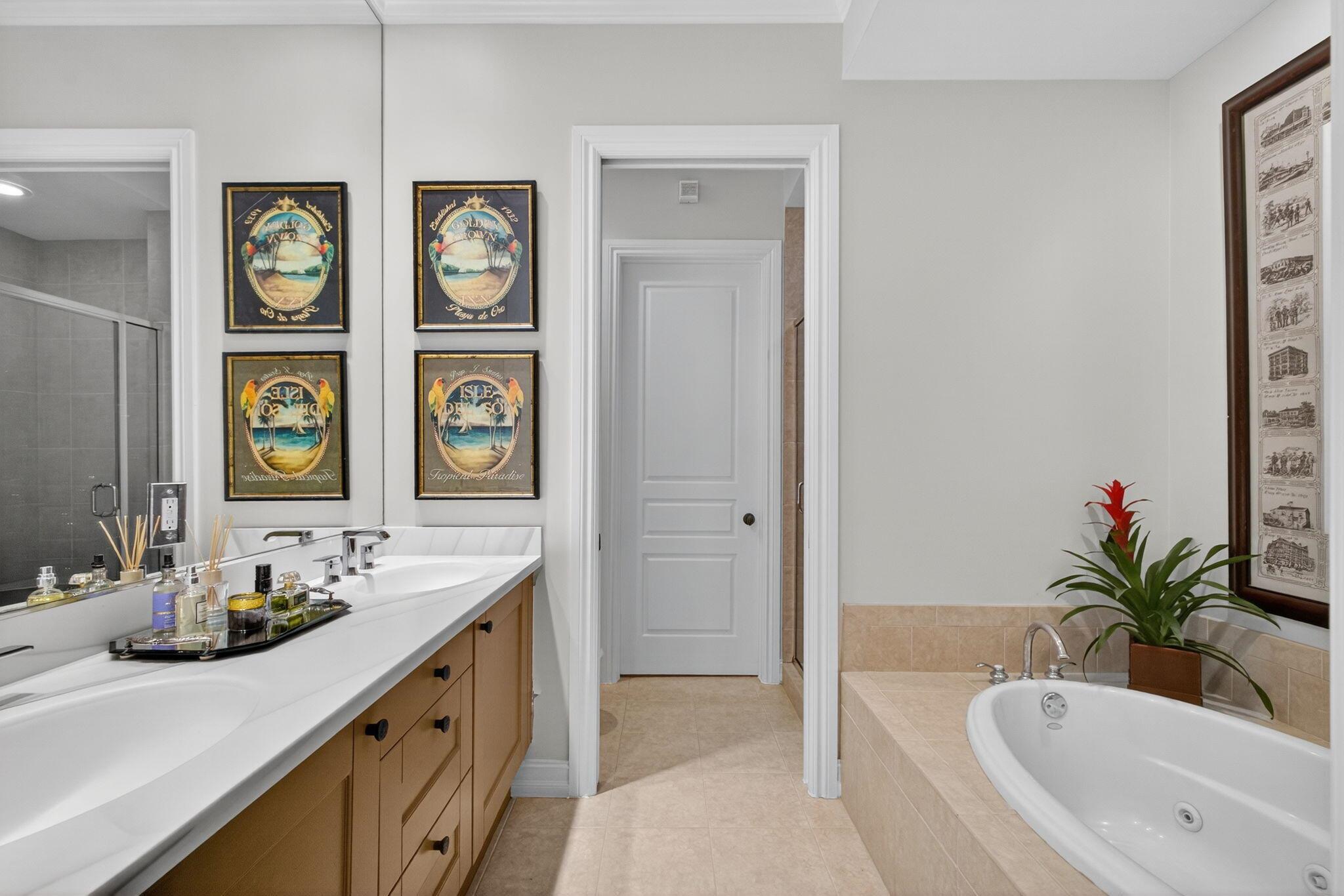 MAGNOLIA COURT - Residential