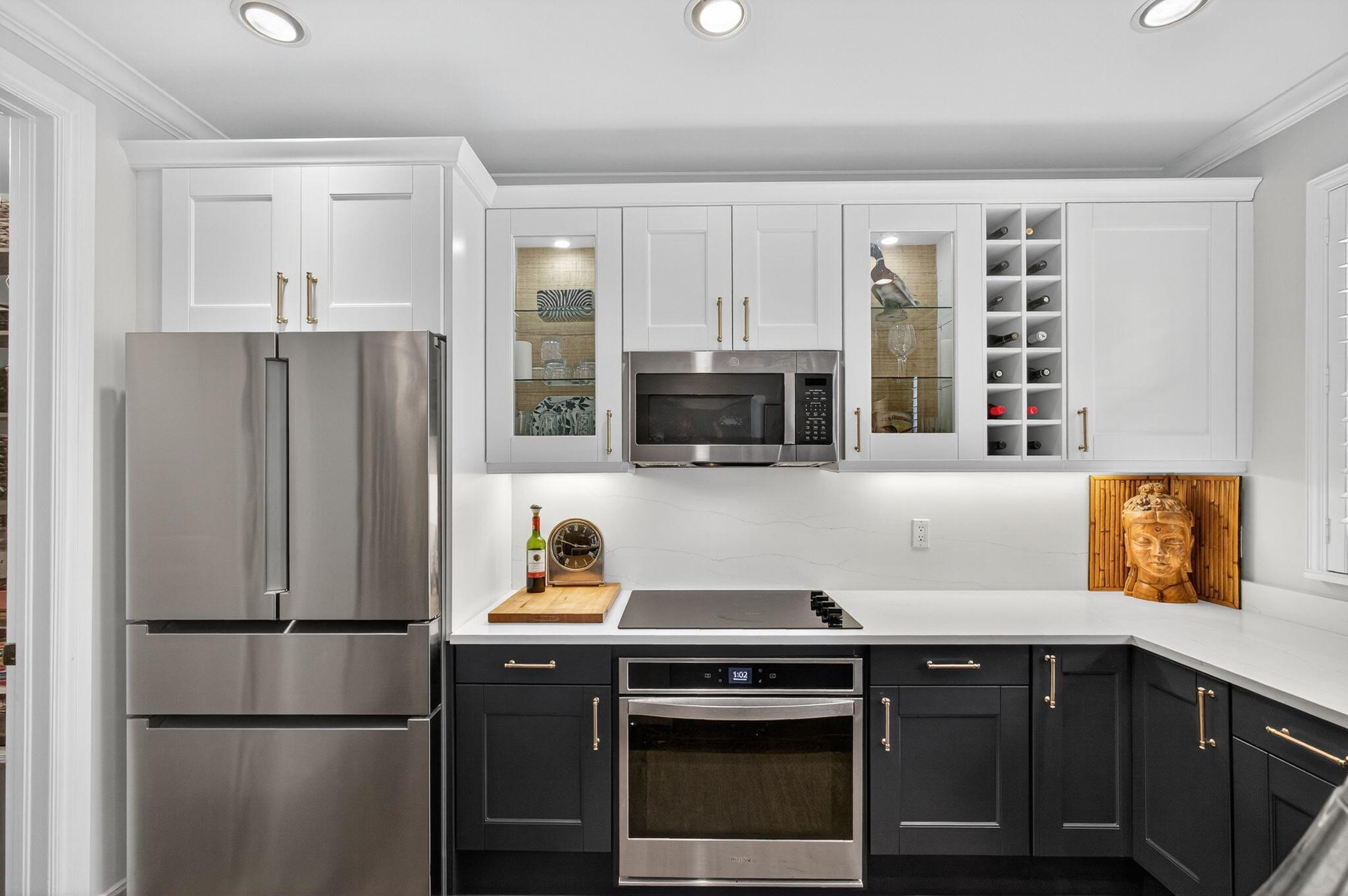 MAGNOLIA COURT - Residential