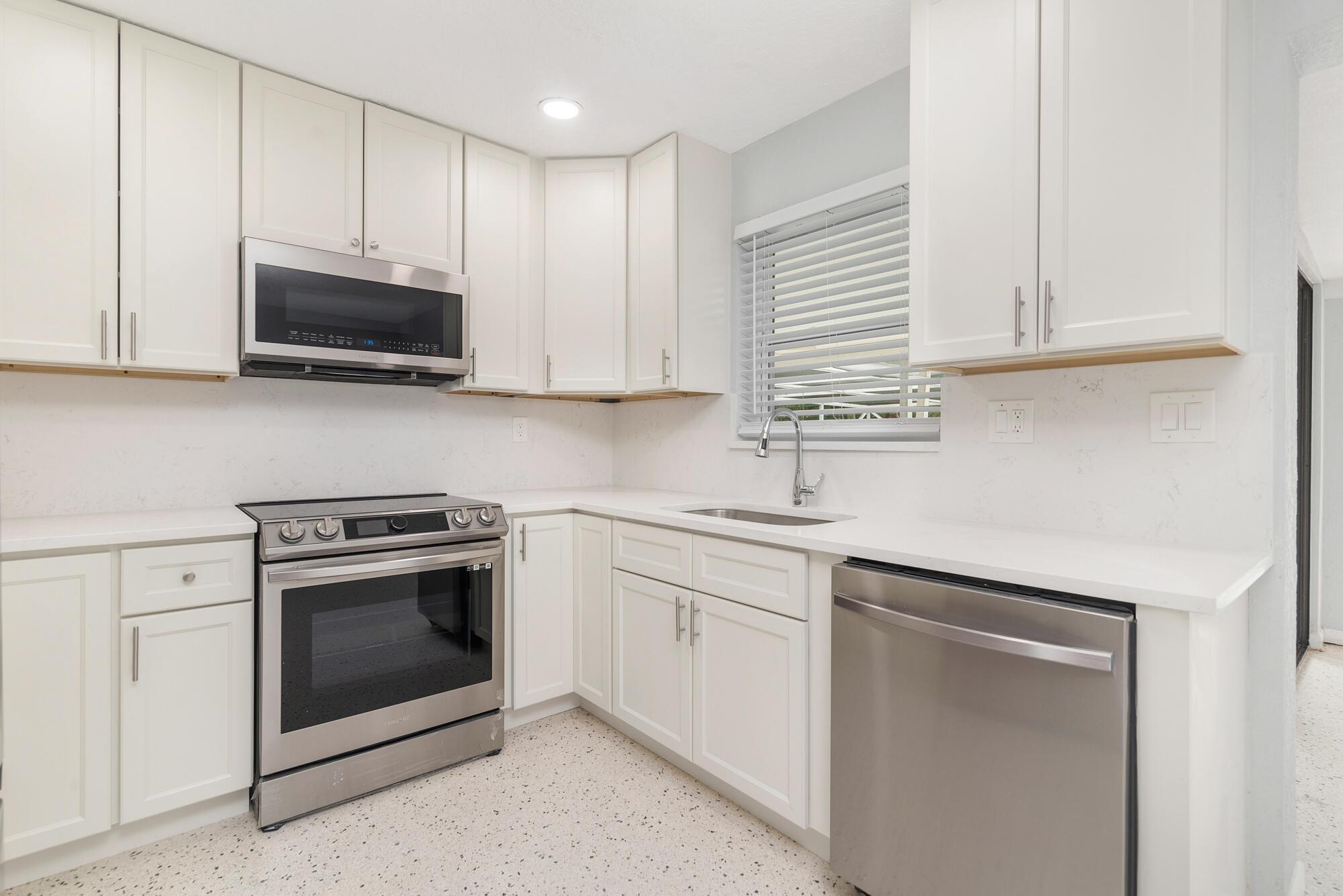 LEWIS SHORE ESTATES 2 - Residential Lease