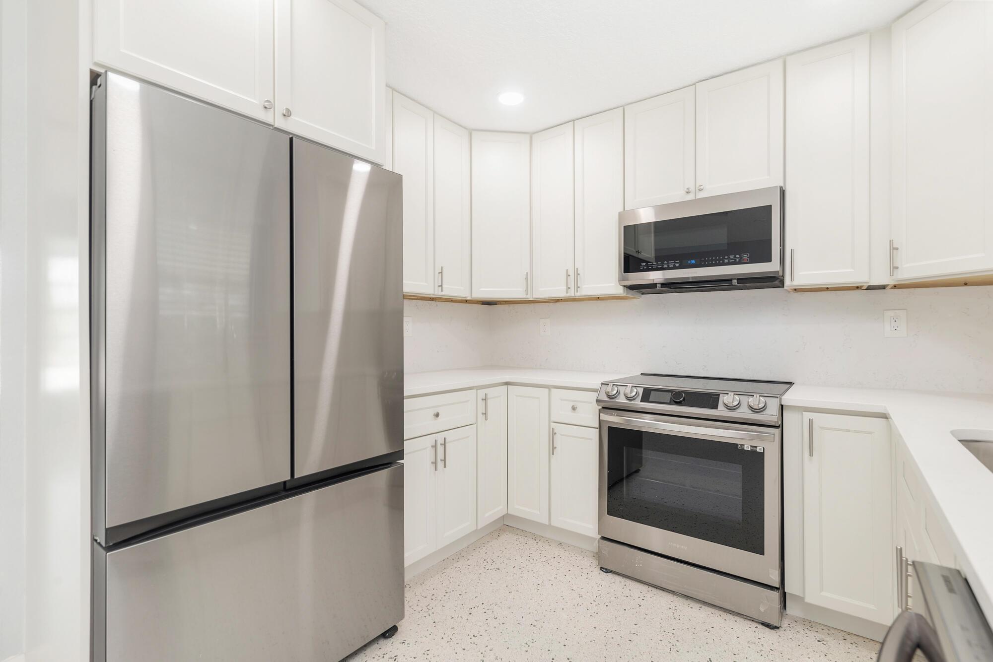 LEWIS SHORE ESTATES 2 - Residential Lease