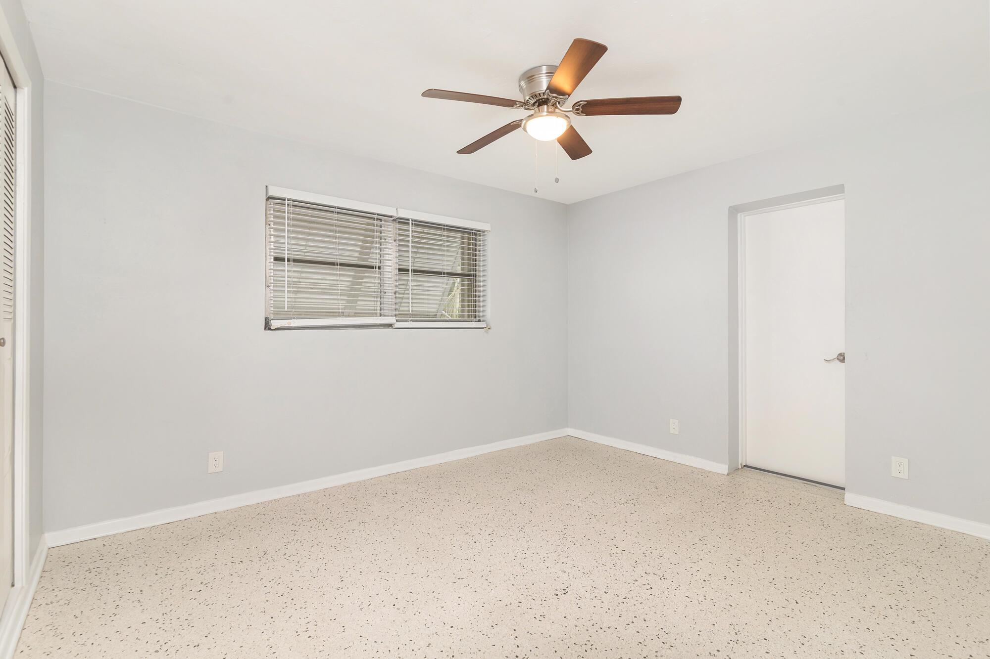 LEWIS SHORE ESTATES 2 - Residential Lease