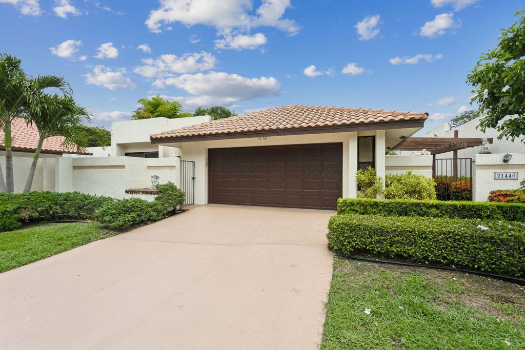 Photo of 21440 Campo Allegro Drive, Boca Raton, FL 33433 (MLS # R11003412)