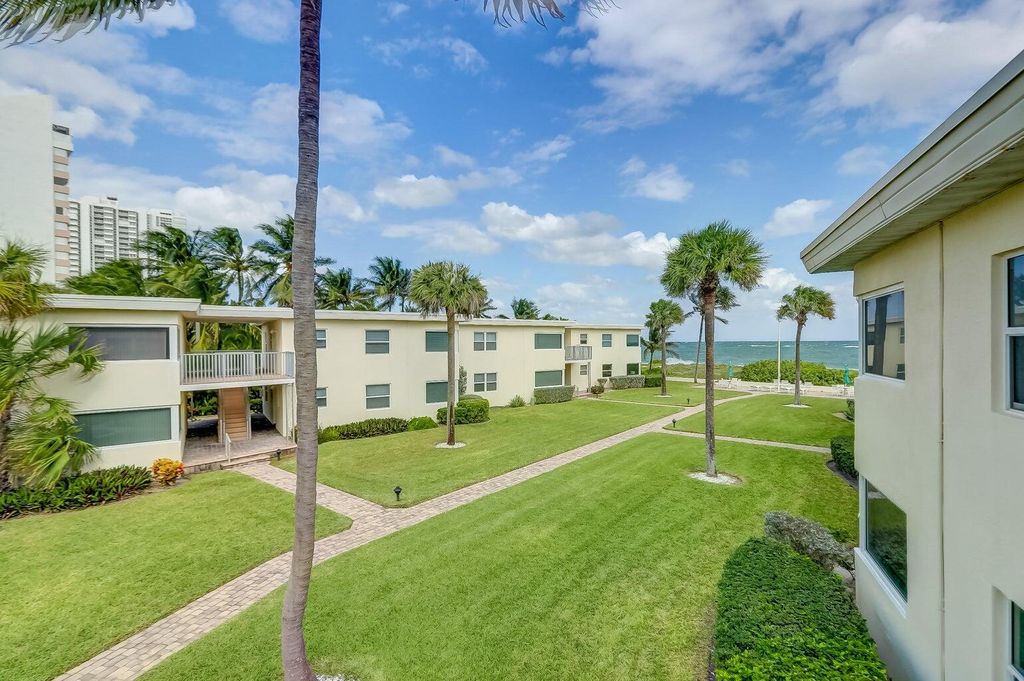 Photo of 1400 S Ocean Blvd #9s, Pompano Beach, FL 33062 (MLS # B26000647)