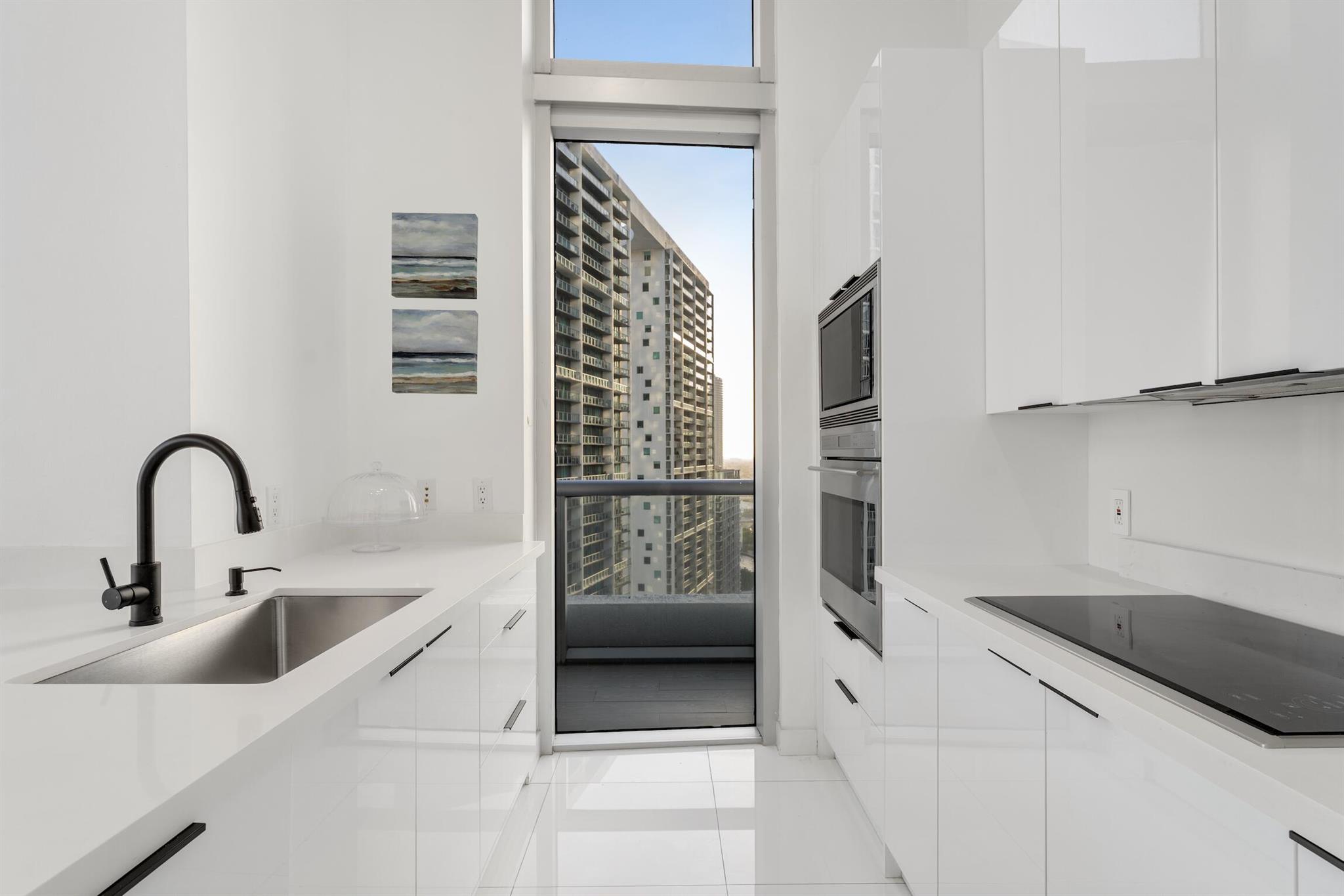 ICON BRICKELL CONDO NO 3 - Residential