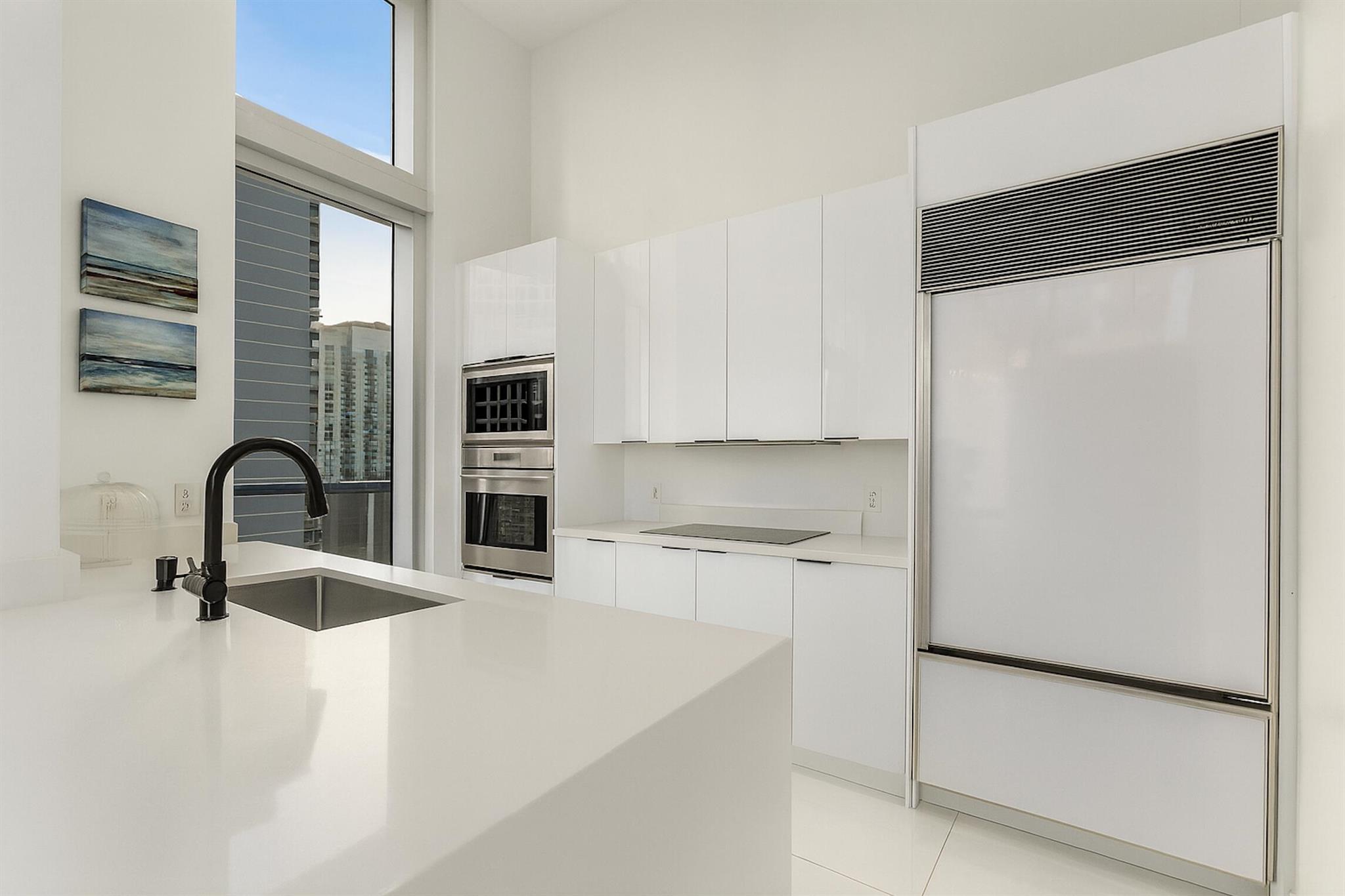 ICON BRICKELL CONDO NO 3 - Residential