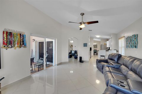 Single Family Residence in Miramar FL 13037 53RD ST St 18.jpg