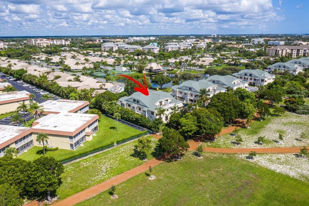 Photo of 860 Bella Vista Court S #60, Jupiter, FL 33477 (MLS # R10981749)