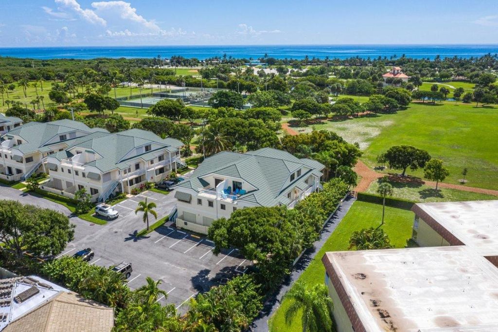 Photo of 860 Bella Vista Court S #60, Jupiter, FL 33477 (MLS # R10981749)