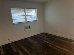 ASTOR CONDO 4 - Residential