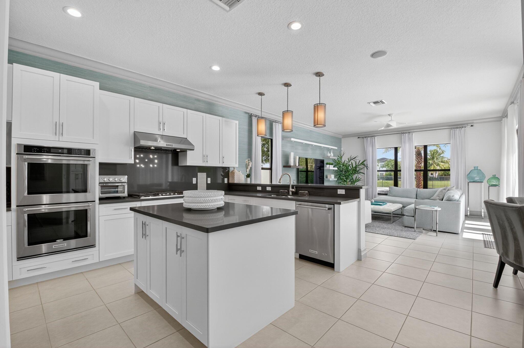 SEVEN BRIDGES - Residential Lease