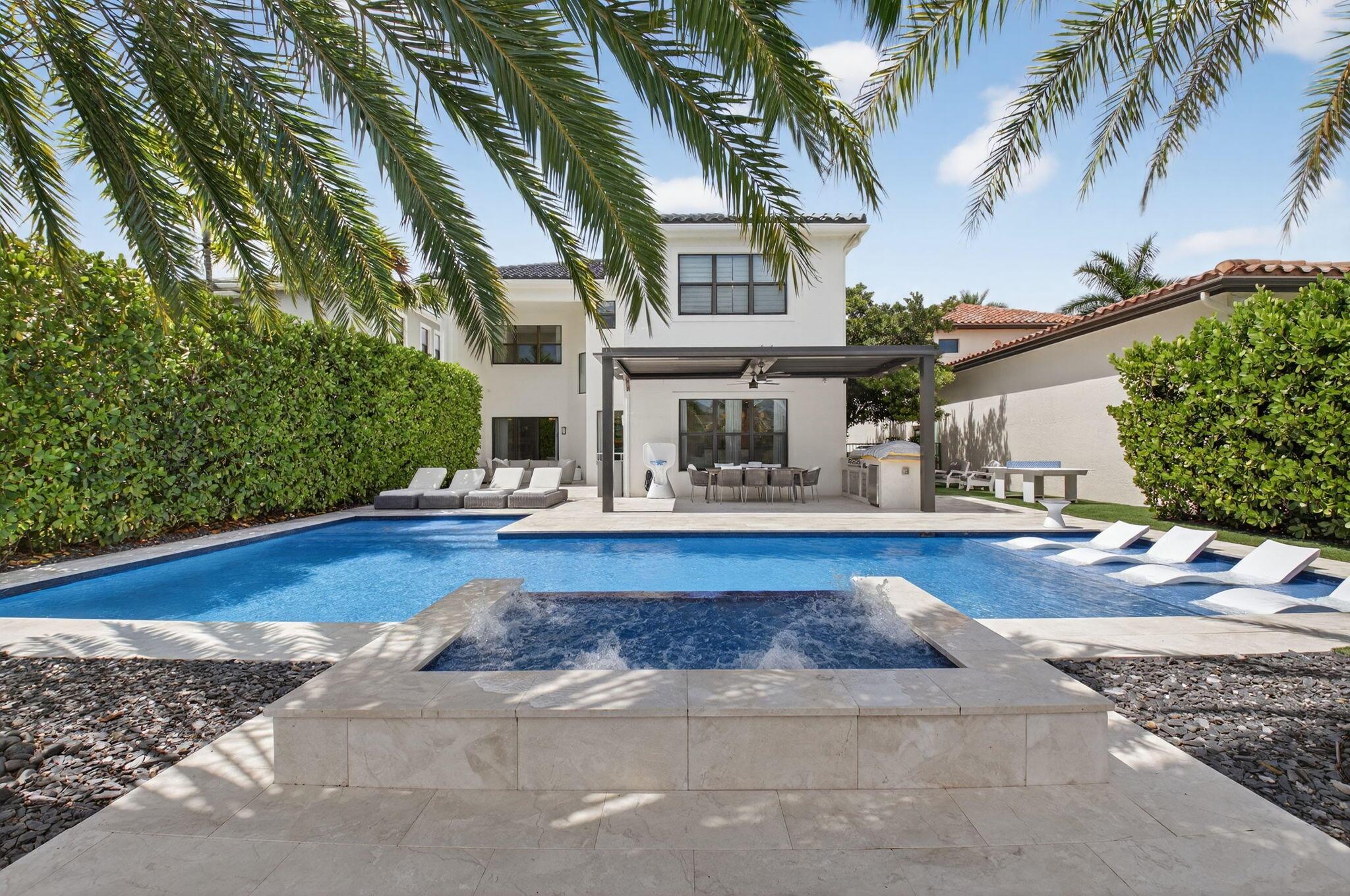 SEVEN BRIDGES - Residential Lease