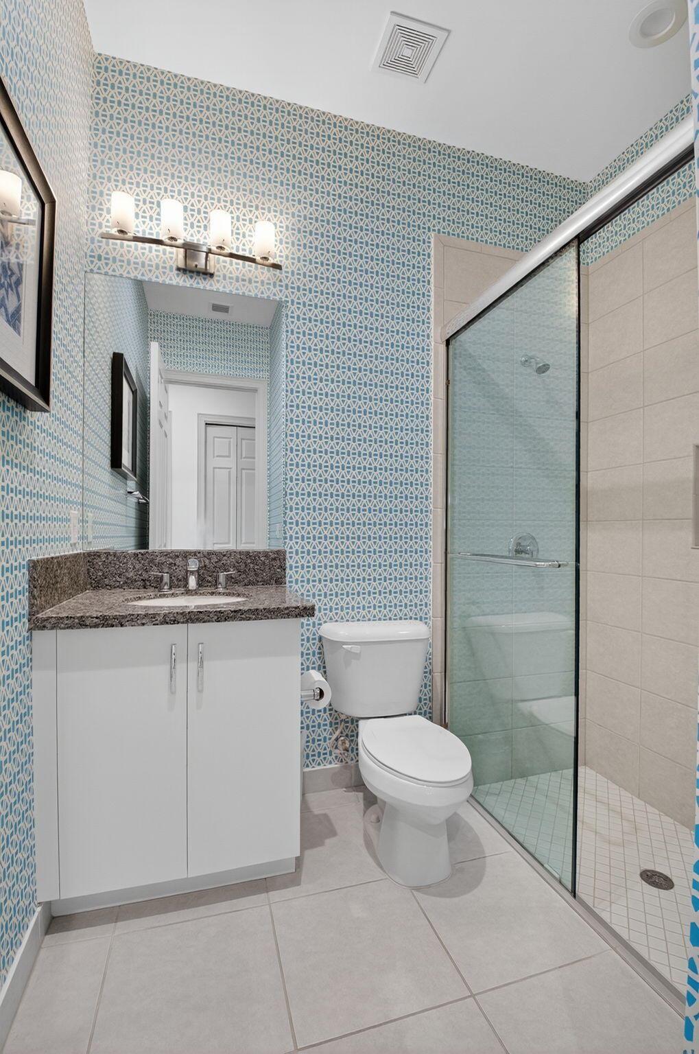 SEVEN BRIDGES - Residential Lease