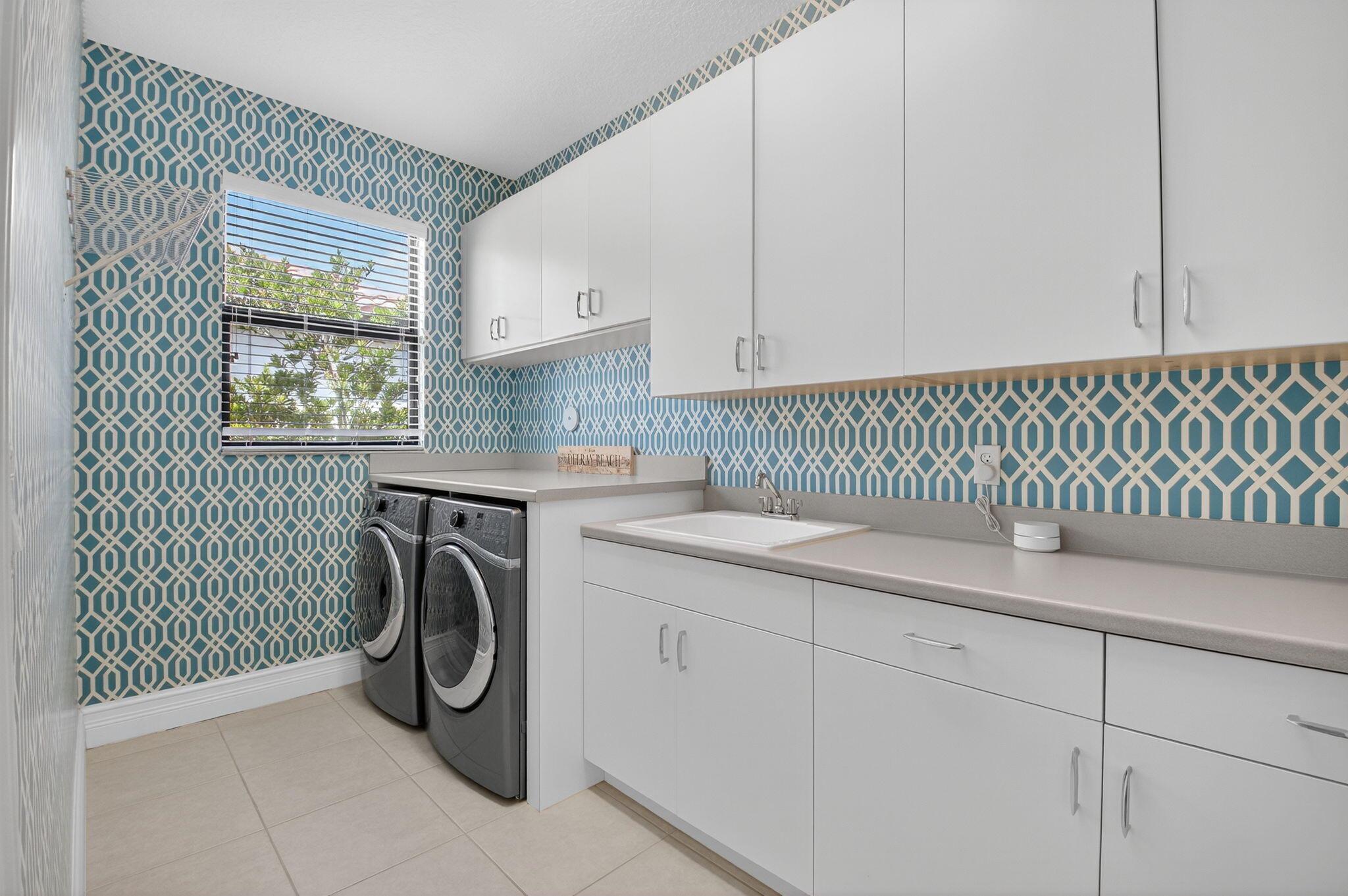 SEVEN BRIDGES - Residential Lease