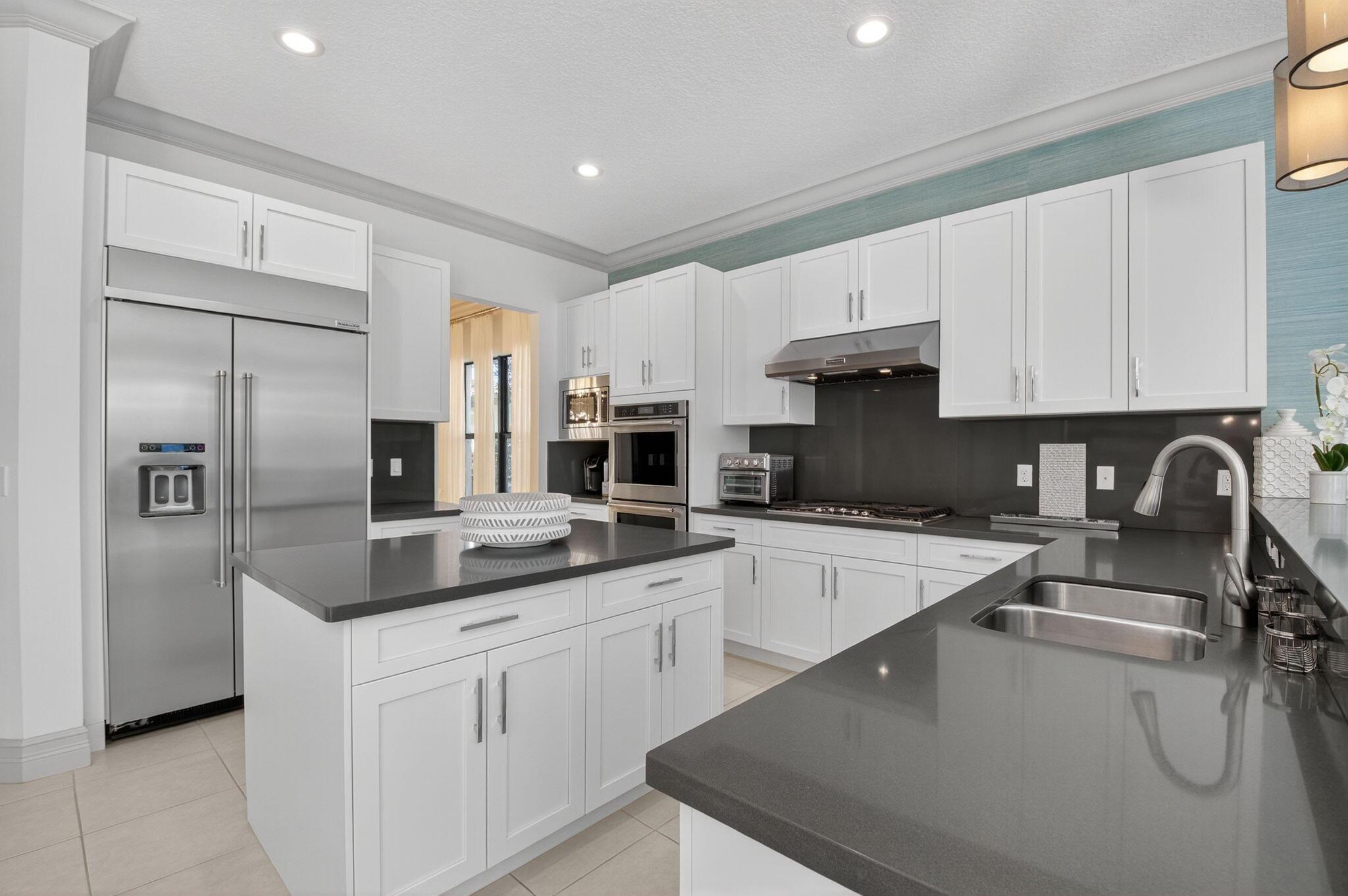 SEVEN BRIDGES - Residential Lease