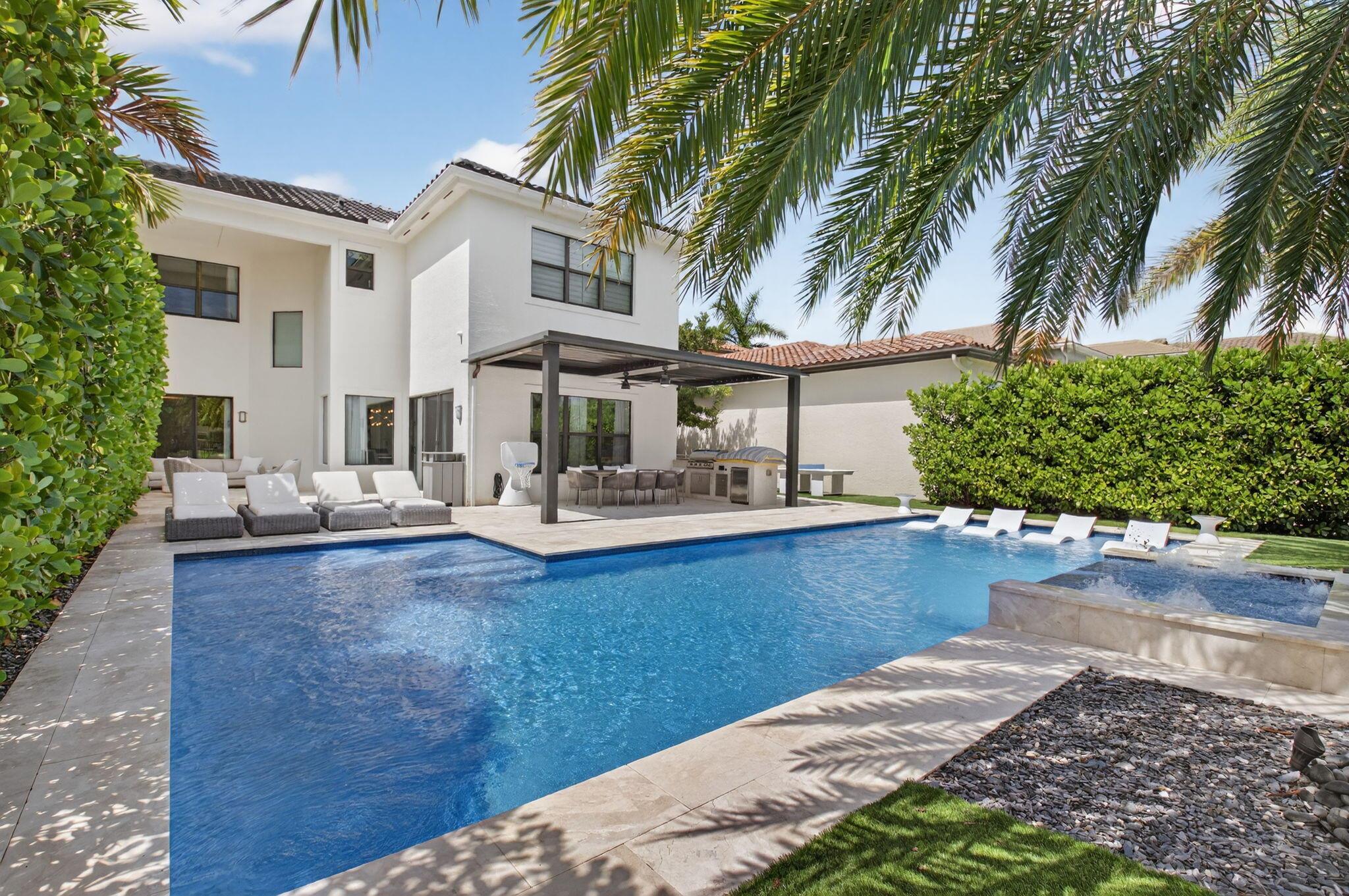 SEVEN BRIDGES - Residential Lease