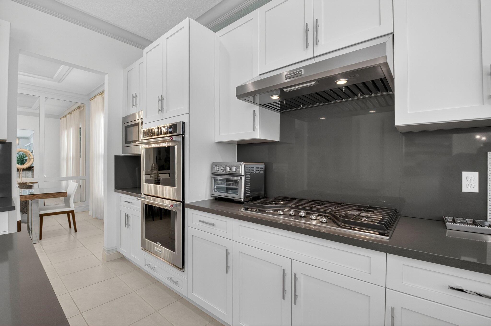 SEVEN BRIDGES - Residential Lease