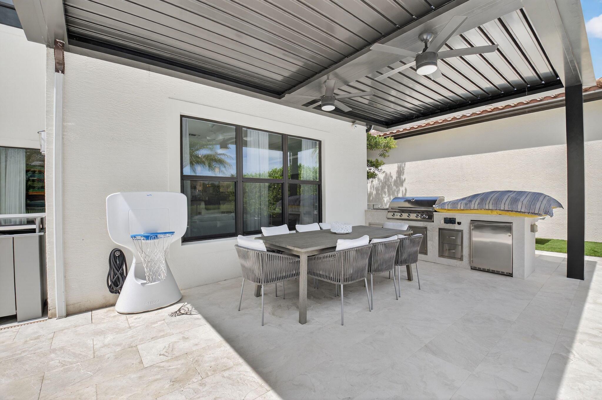 SEVEN BRIDGES - Residential Lease