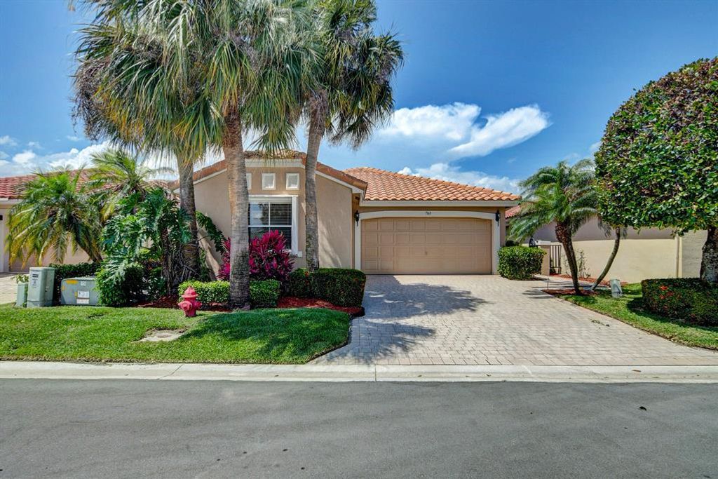 Photo of 7163 Foxworth Court, Boynton Beach, FL 33437 (MLS # R10714439)