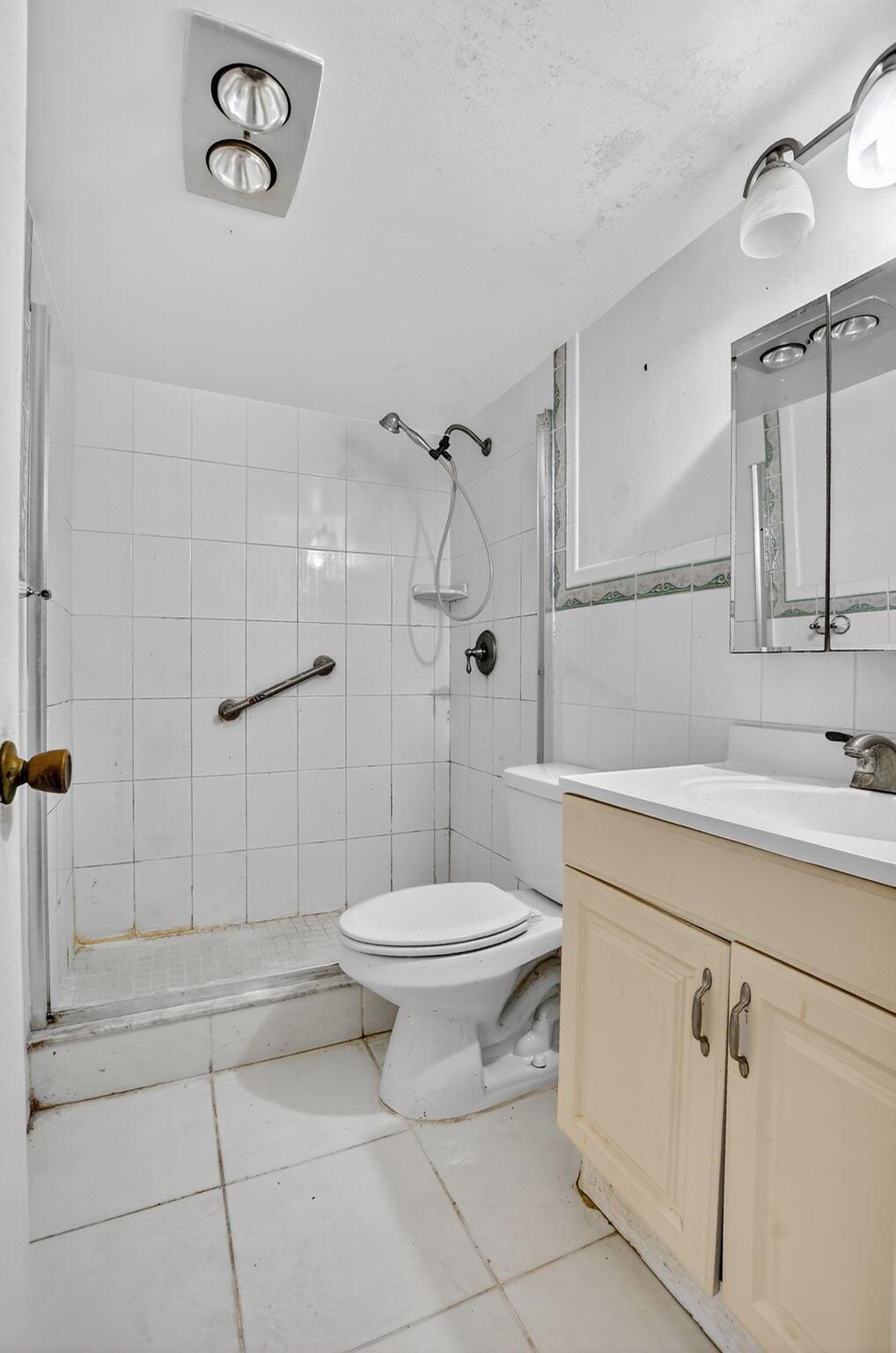 HARWOOD C CONDO - Residential