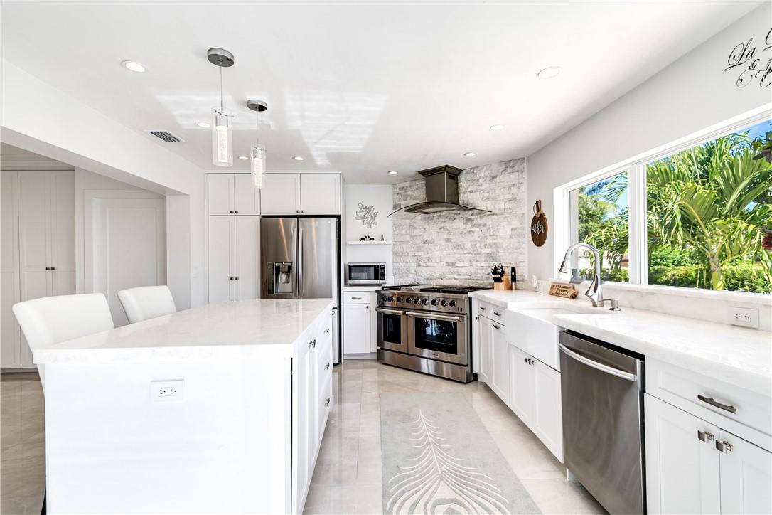 Lake Placid 35-23 B - Residential Lease