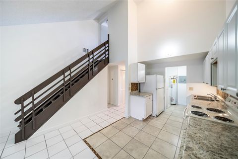 3625 SW 70th Ave 23-X Hollywood FL 33023