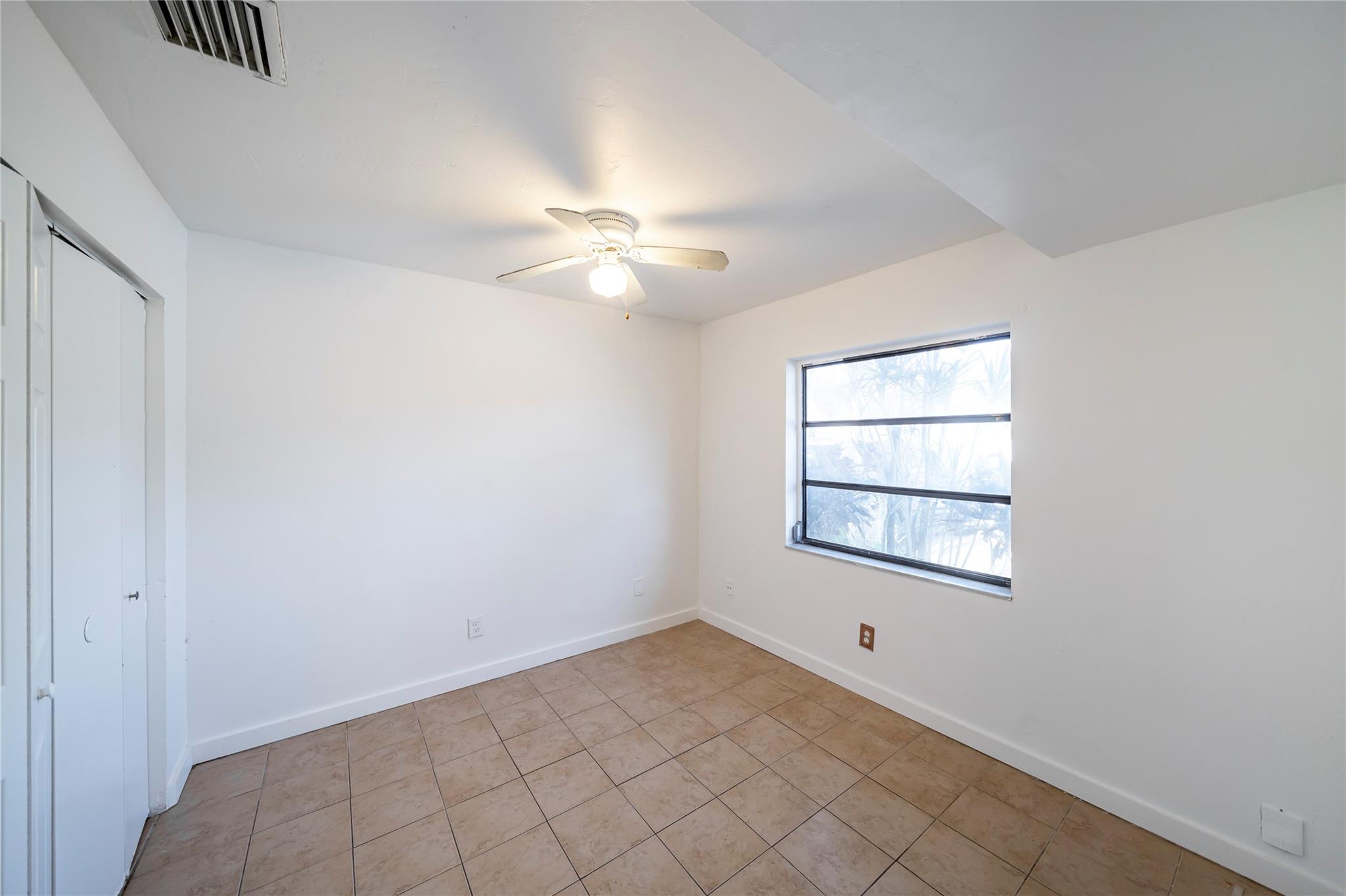 WOODSCAPE CONDOMINIUMS - Residential