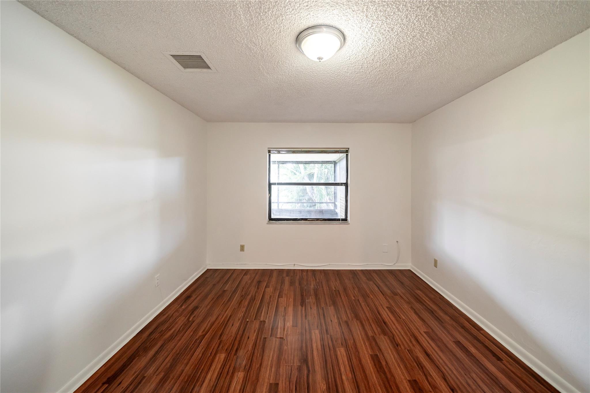 WOODSCAPE CONDOMINIUMS - Residential