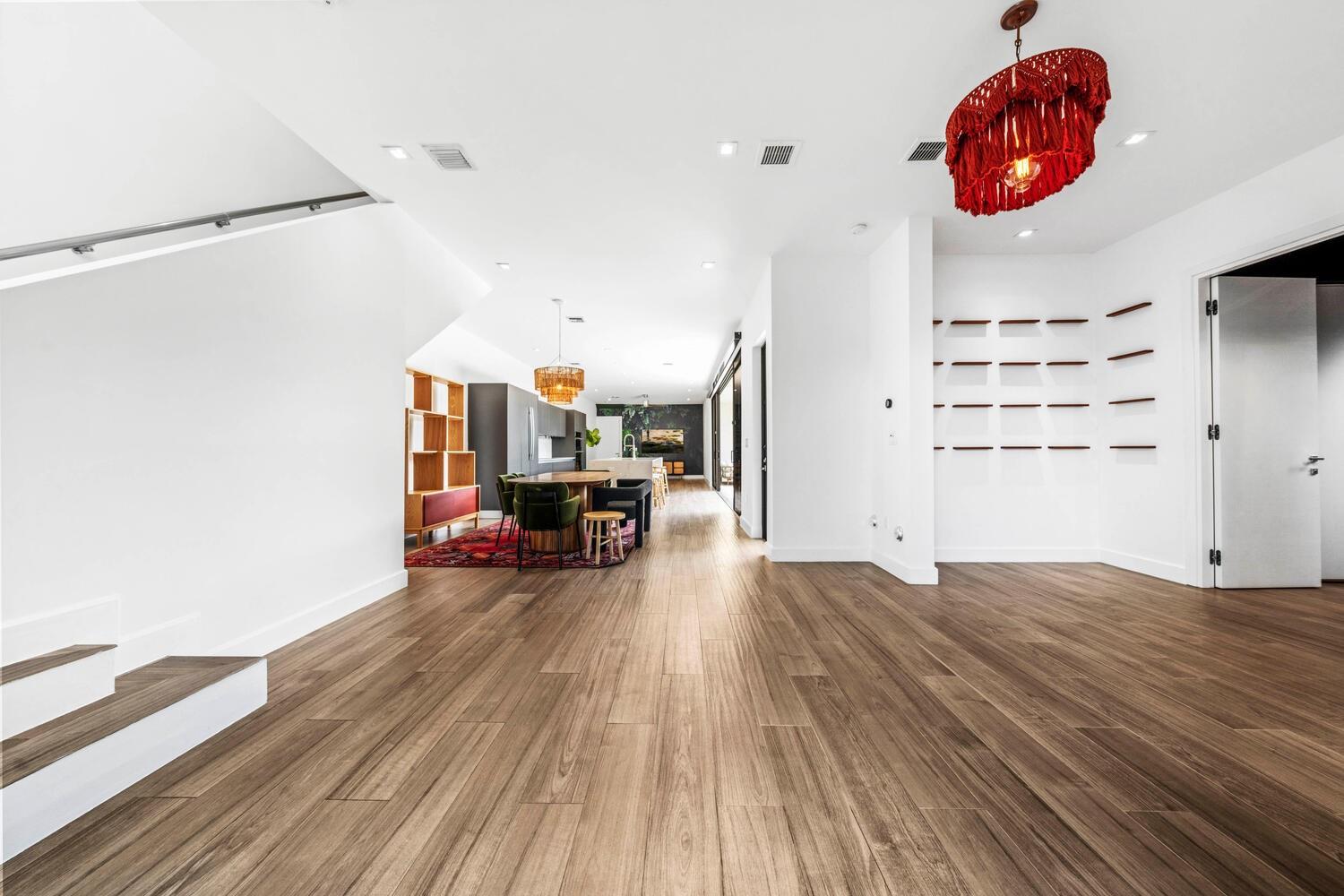 Tarpon River - Residential