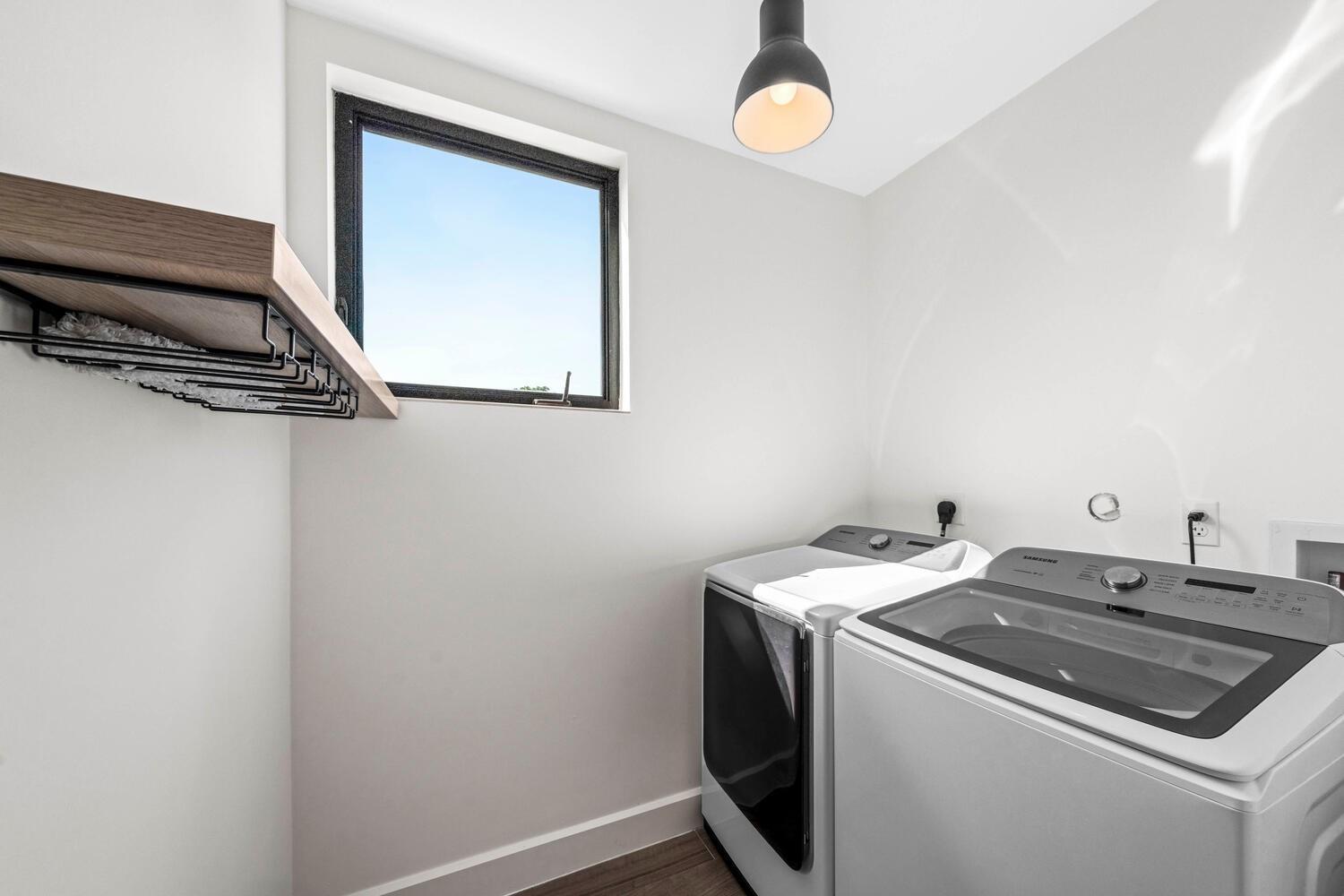 Tarpon River - Residential