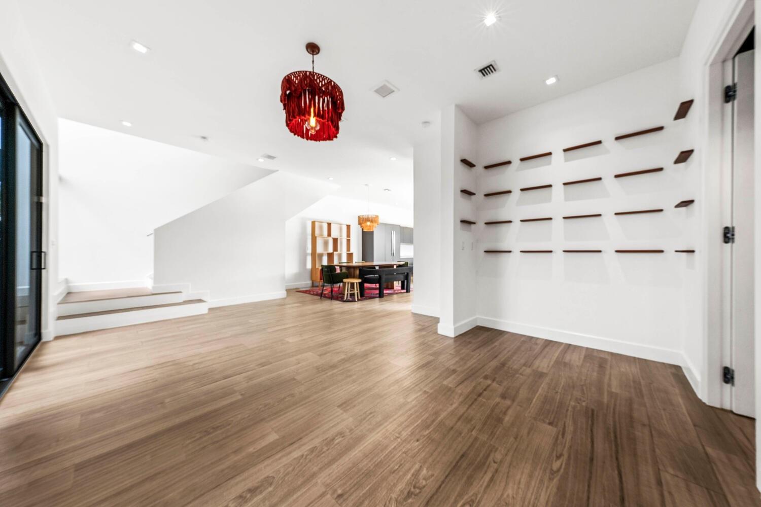 Tarpon River - Residential