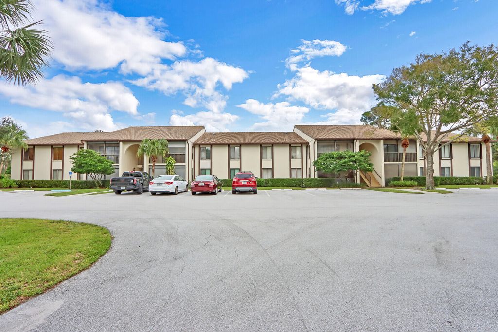 Photo of 1935 SW Silver Pine Way #1172-B2, Palm City, FL 34990 (MLS # R10964933)