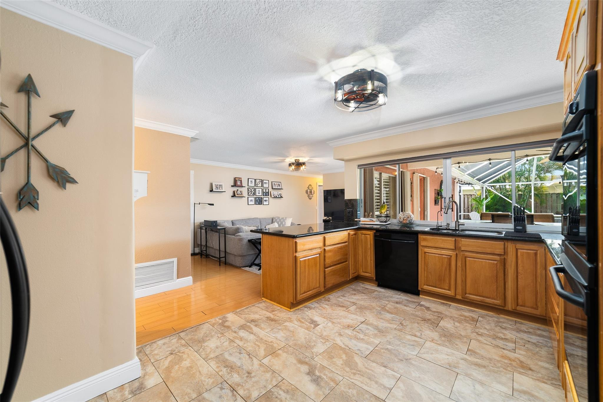 SUNRISE GOLF VILLAGE SEC - Residential